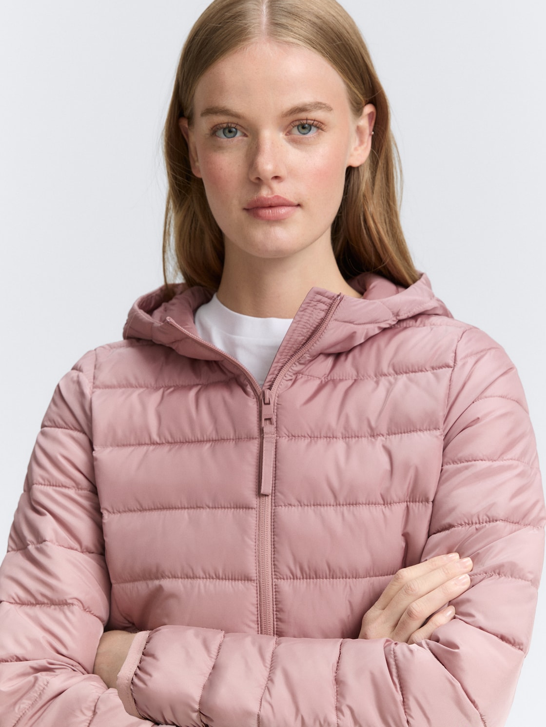 Lightweight Steppjacke mit Kapuze - bristly rose - Detail-Model-Ansicht
