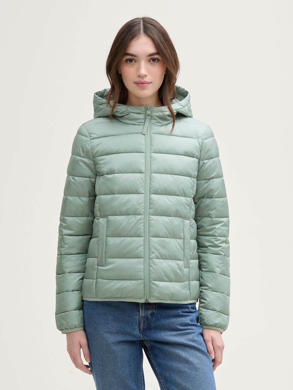 Lightweight Steppjacke mit Kapuze - gleam jade green - Model-Vorderansicht