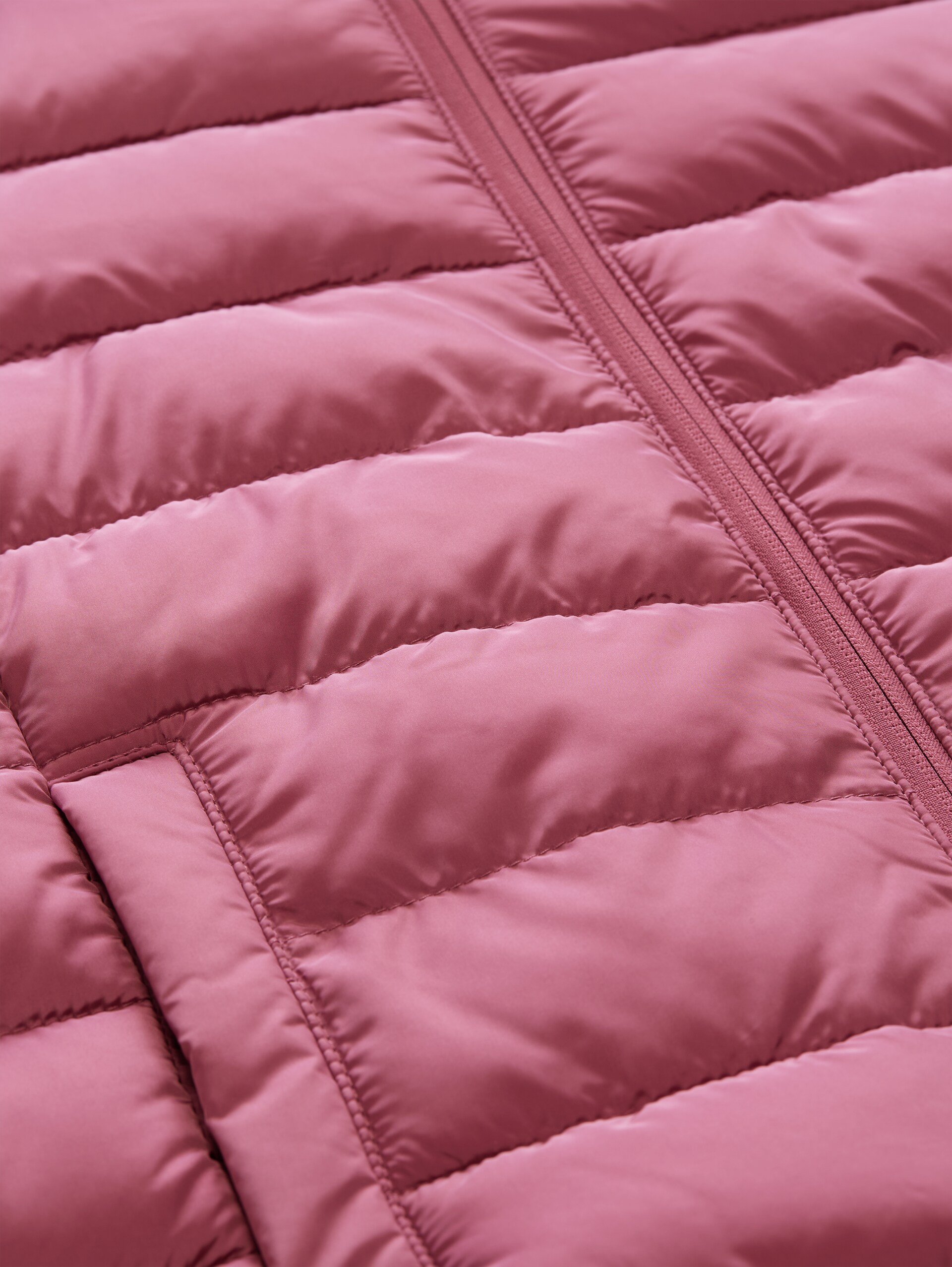 Lightweight Steppjacke mit Kapuze - dusty berry - Produkt-Detail-Ansicht