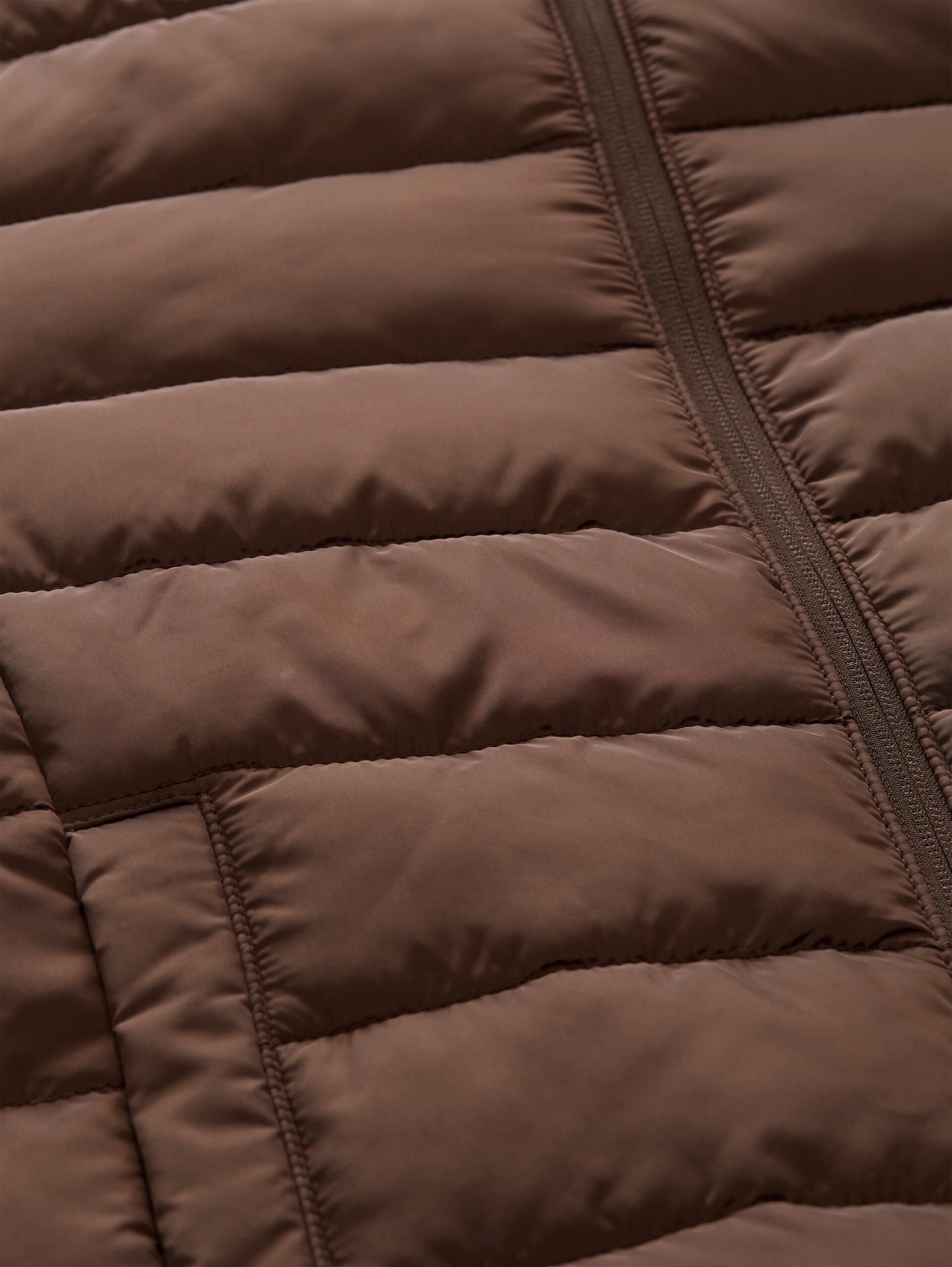 Lightweight Steppjacke mit Kapuze - cool dark brown - Produkt-Detail-Ansicht