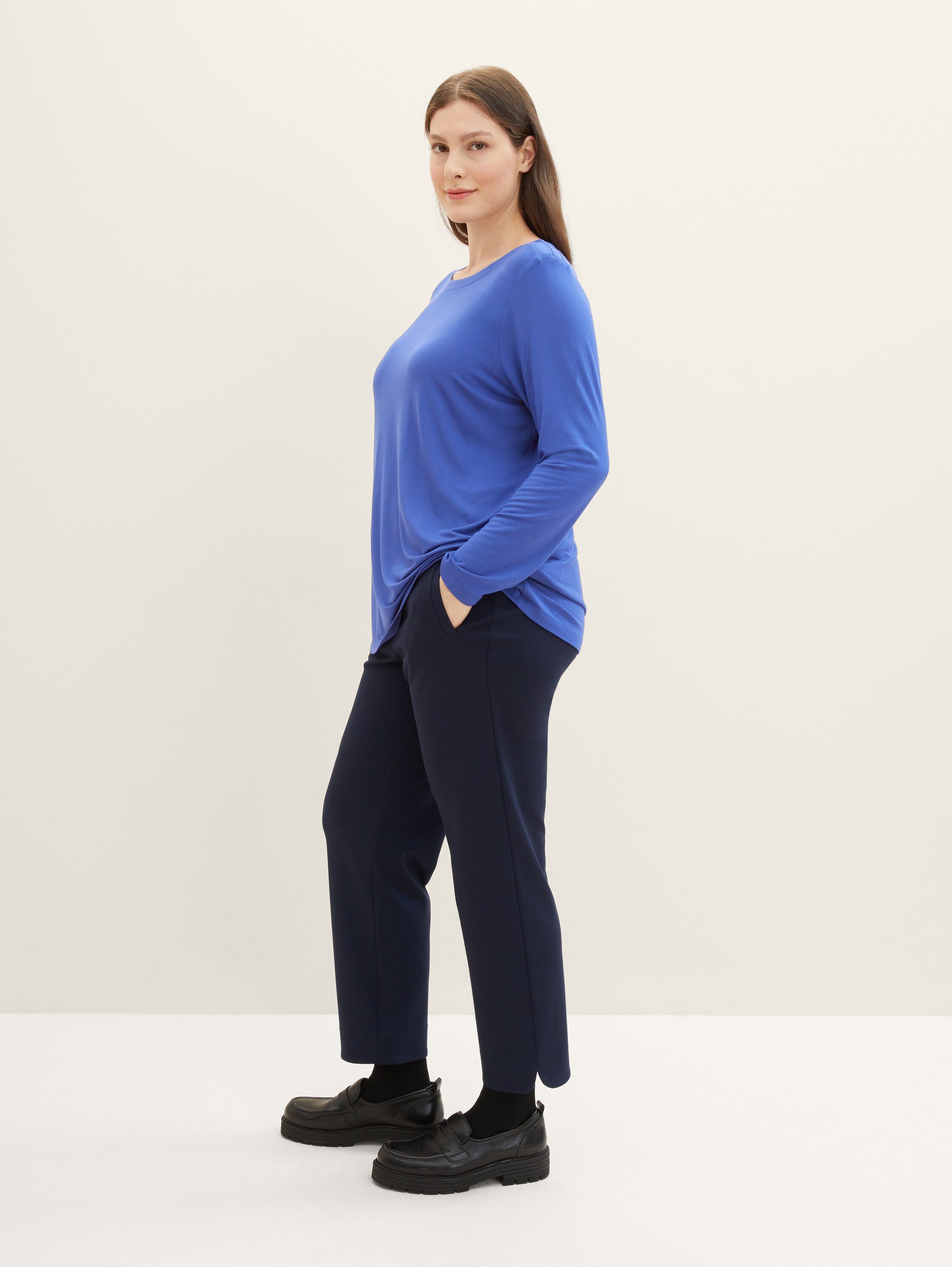 Plus Size - Straight Cropped Hose - 8