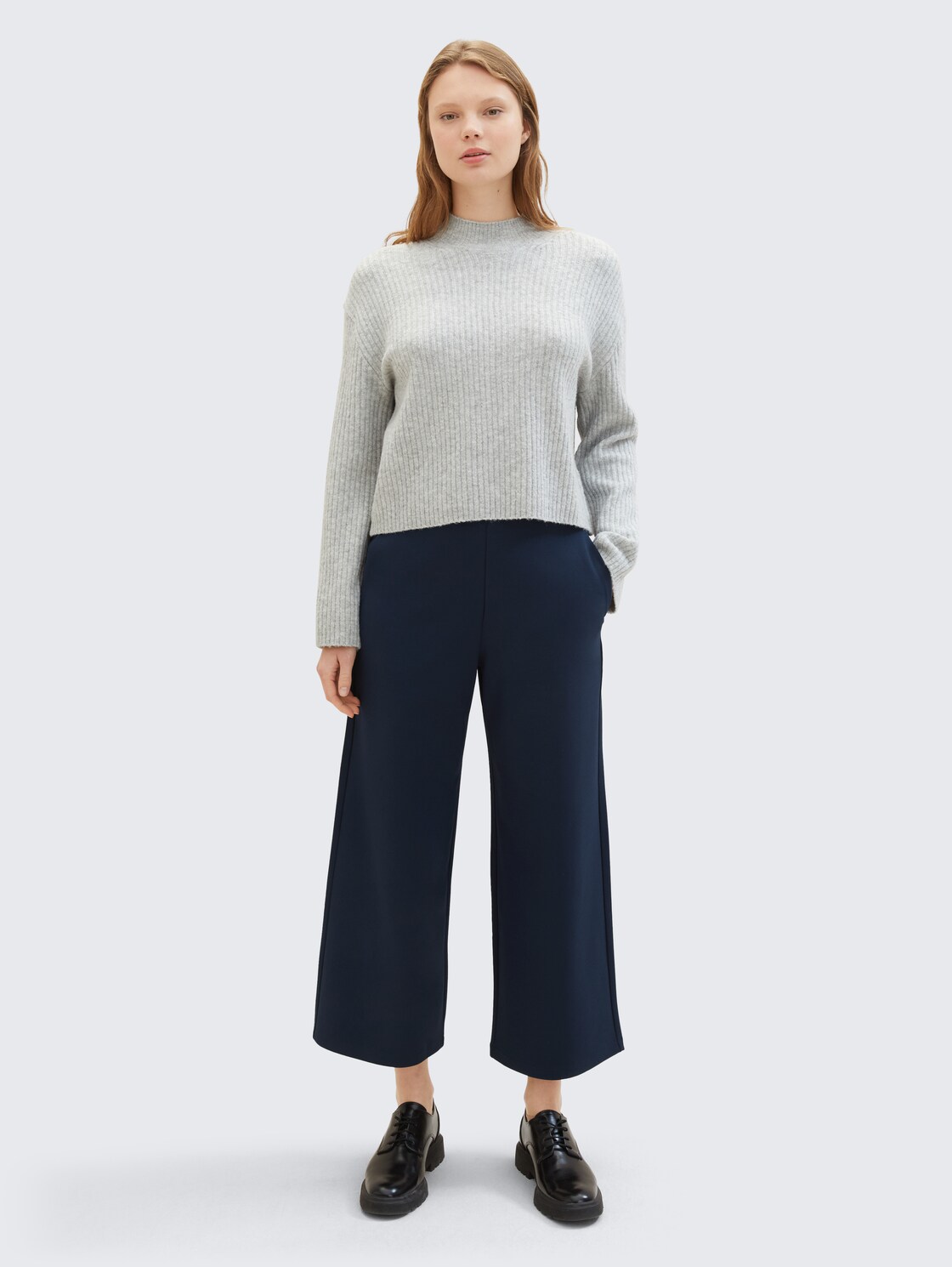 High Waist Culotte Hose - sky captain blue - Model-Vorderansicht