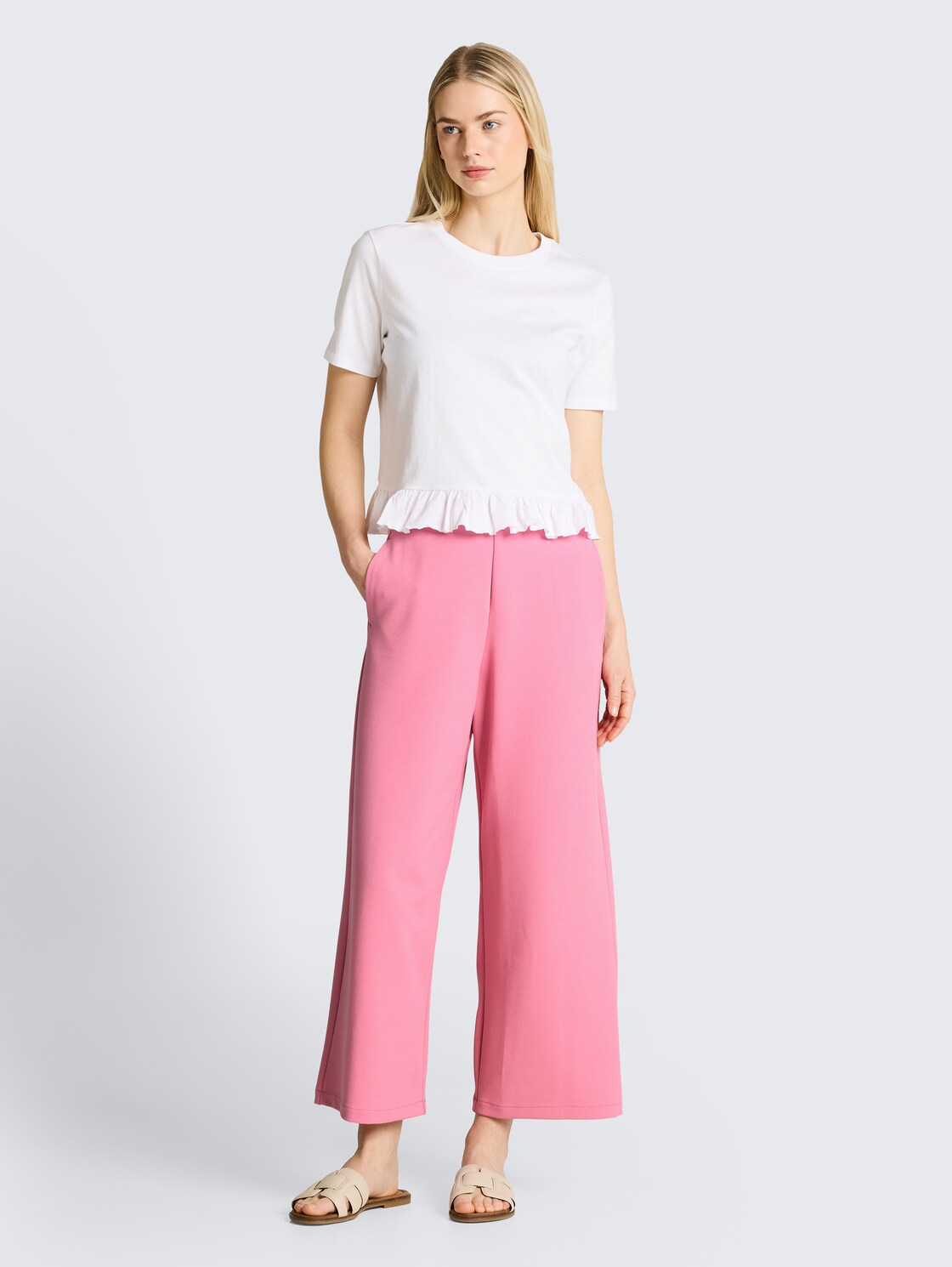 High Waist Culotte Hose - Soft Blush Rose - Model-Vorderansicht