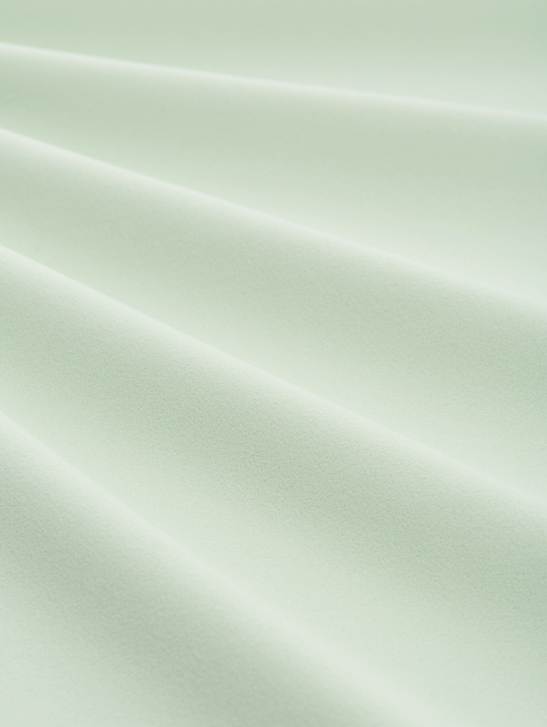High-waisted culottes - light matcha green - Material view