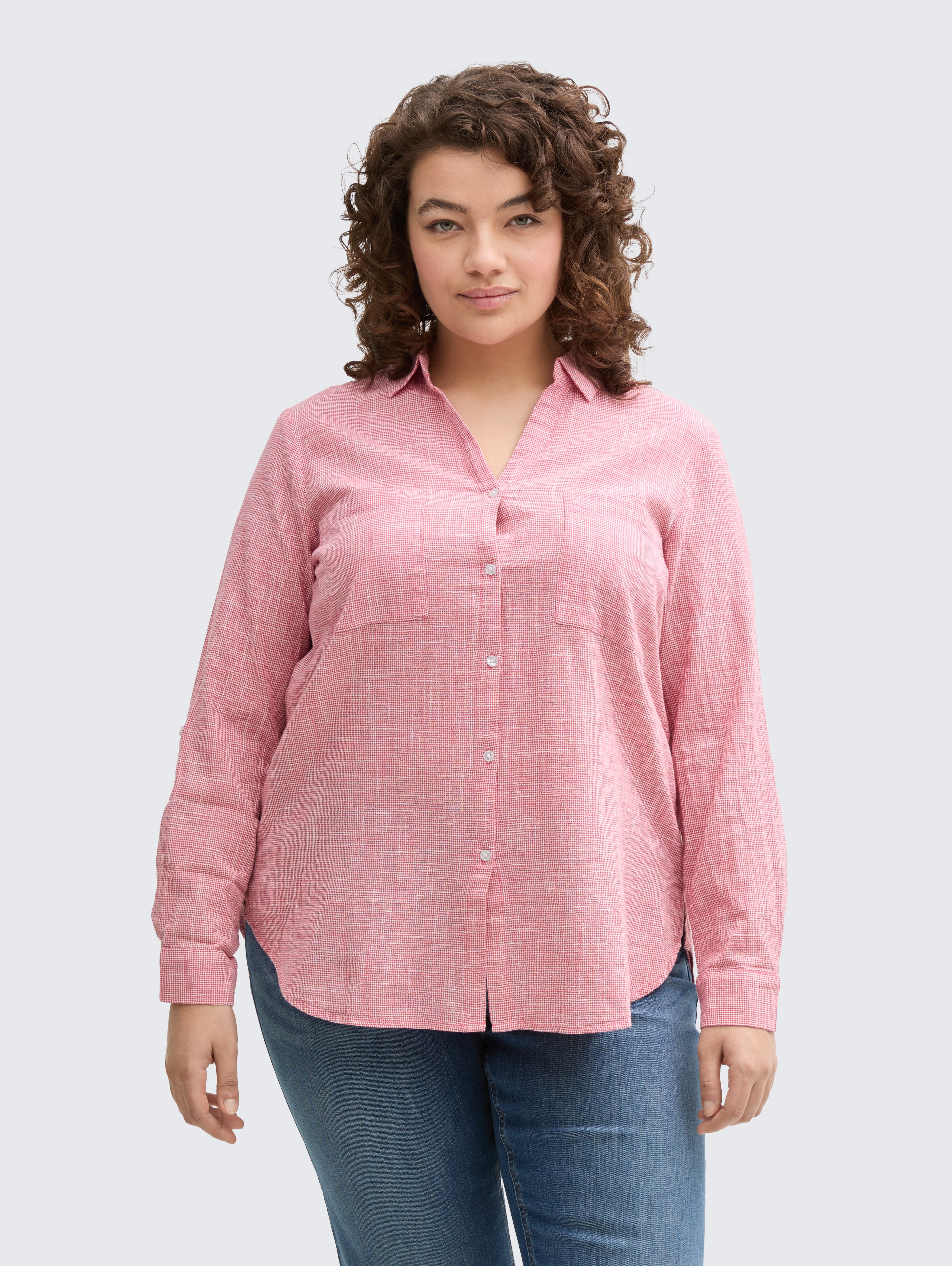Plus Size - Bluse mit Brusttaschen von Women Plus Size, Berry Red