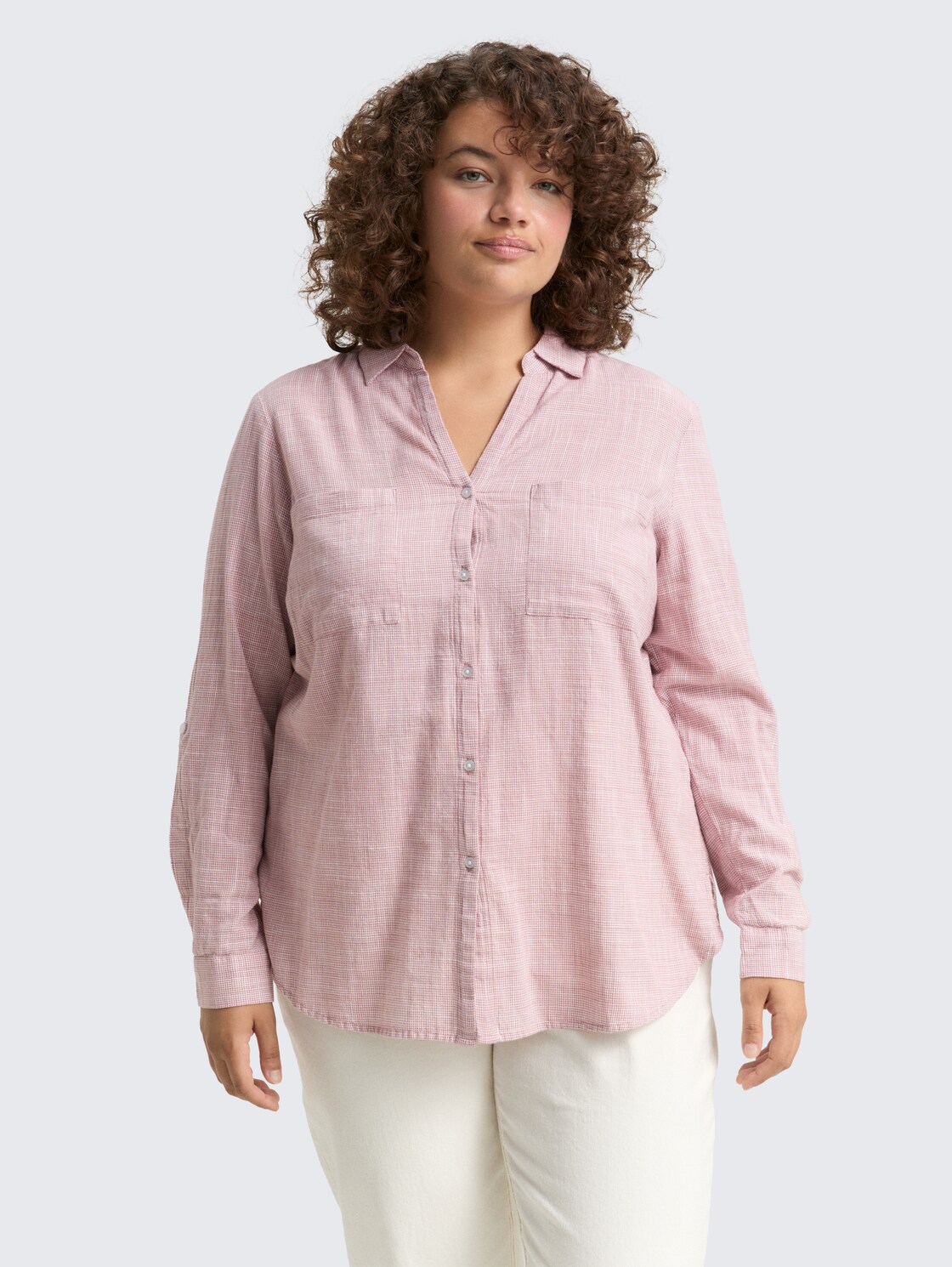 Plus Size - Bluse mit Brusttaschen - wineberry rose - Ausschnitt Model-Vorderansicht