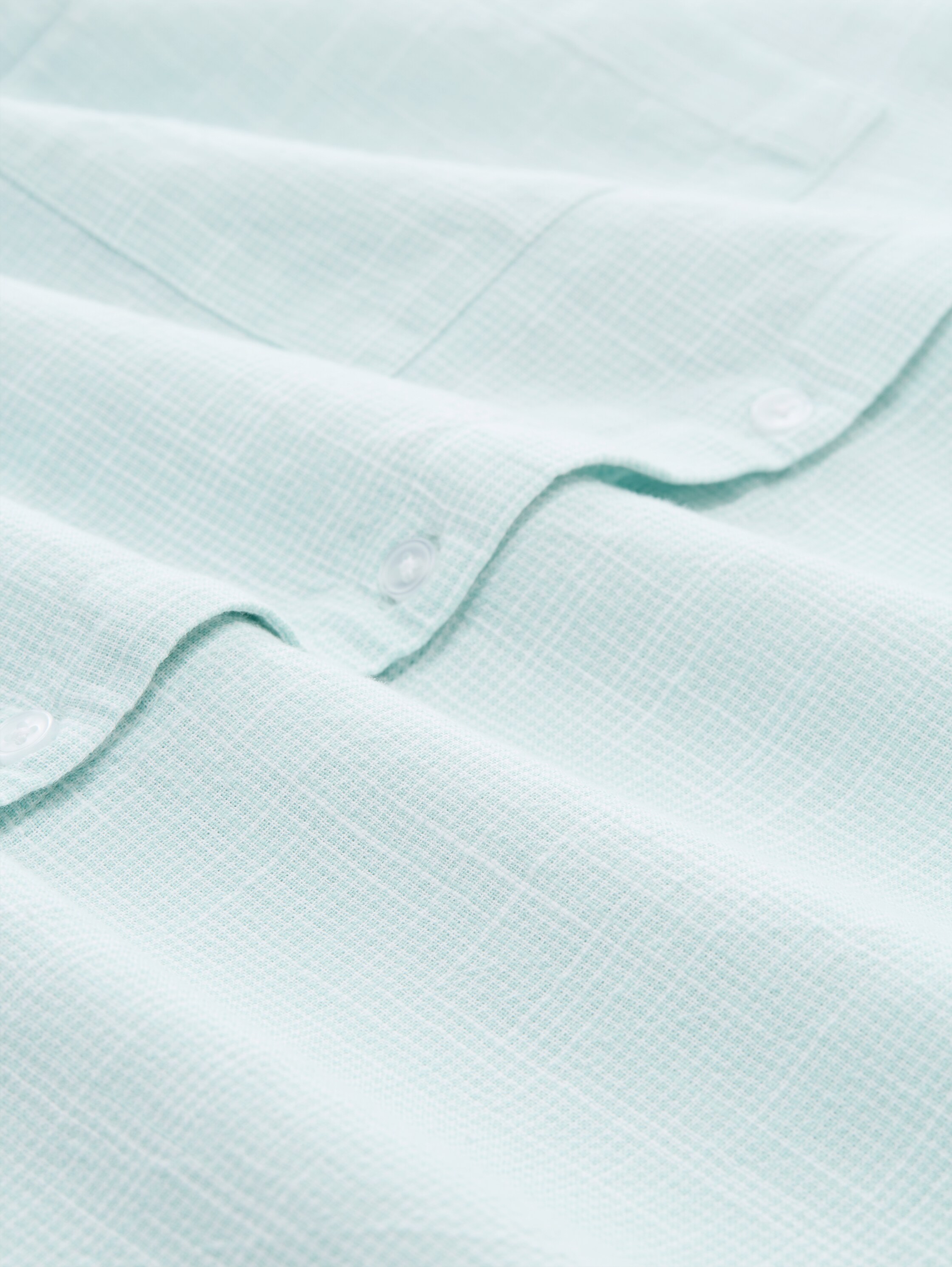 Plus Size - Bluse mit Brusttaschen - new blue haze - Material-Ansicht