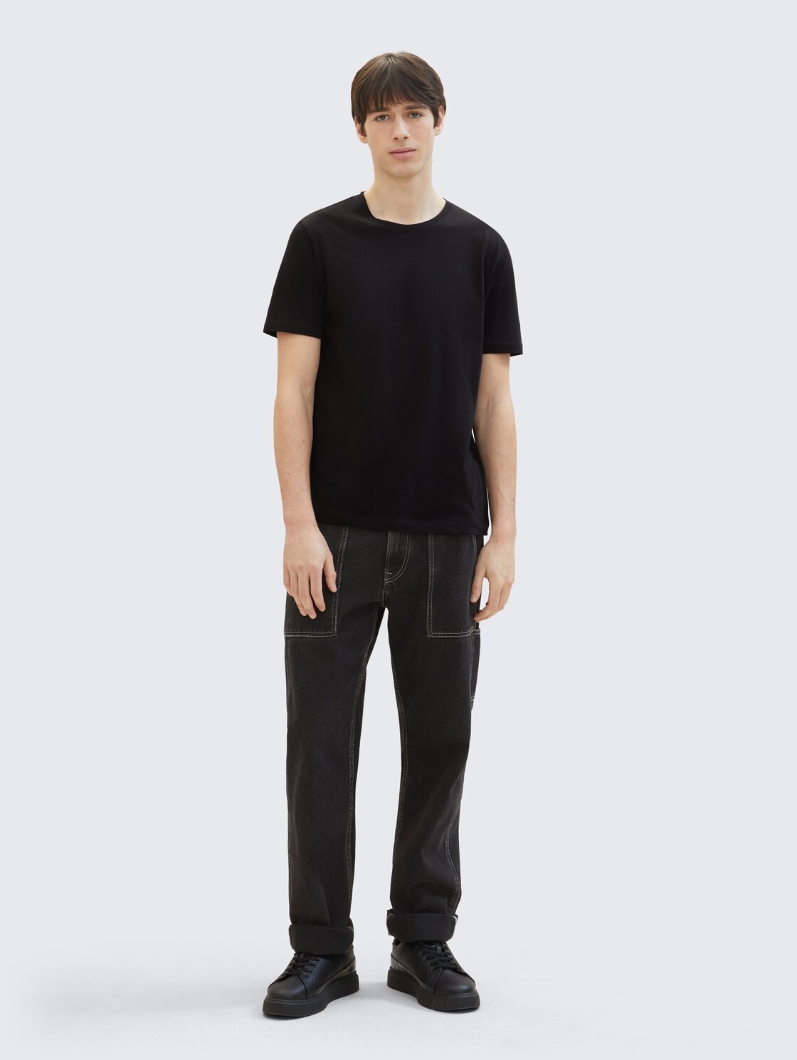 T-Shirts aus Baumwolle im 3er-Pack - Black - Model-Vorderansicht