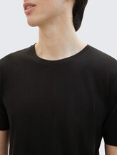 T-Shirts aus Baumwolle im 3er-Pack - Black - Detail-Model-Ansicht