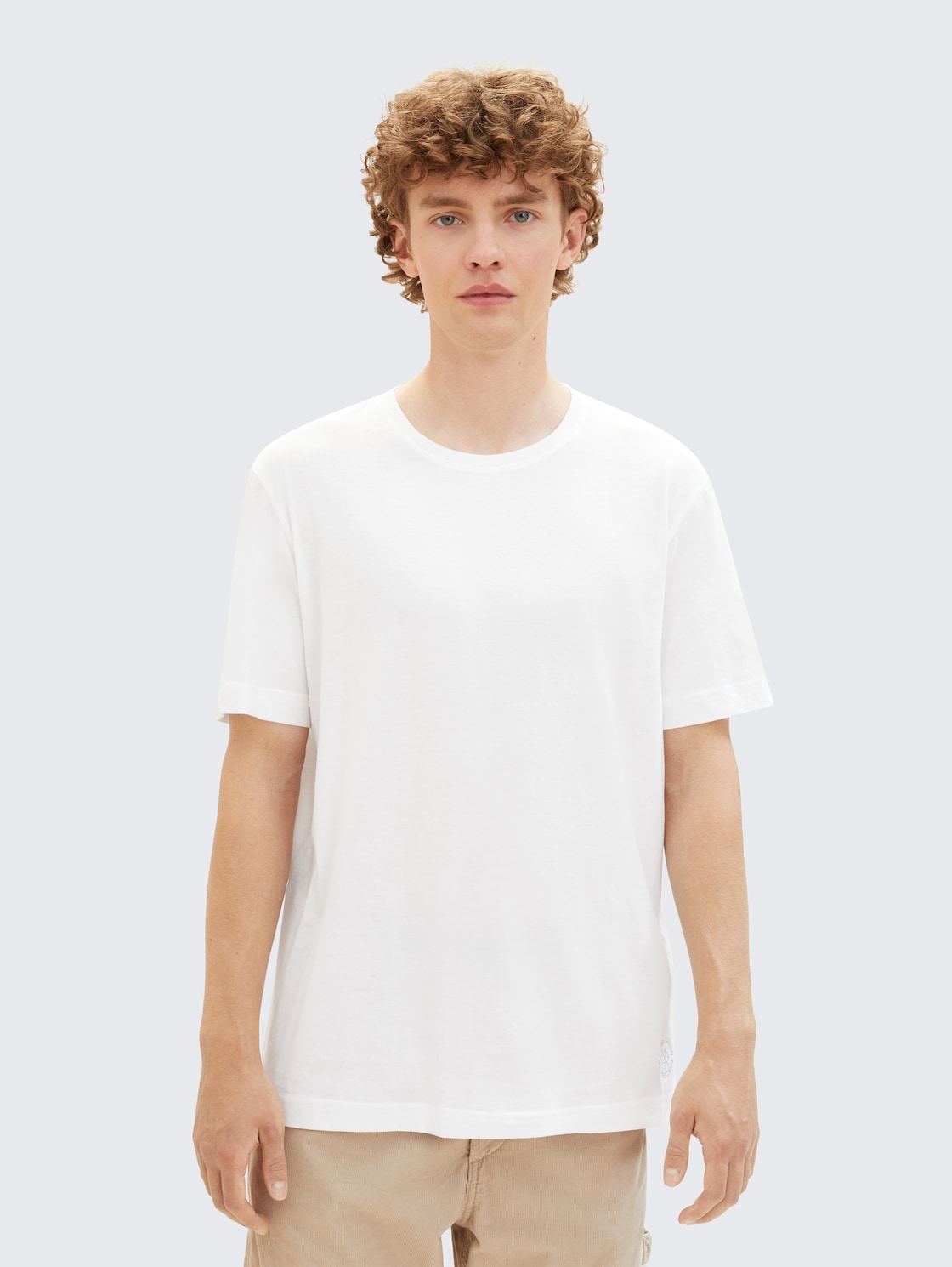 T-Shirts aus Baumwolle im 4er-Pack - White - Ausschnitt Model-Vorderansicht