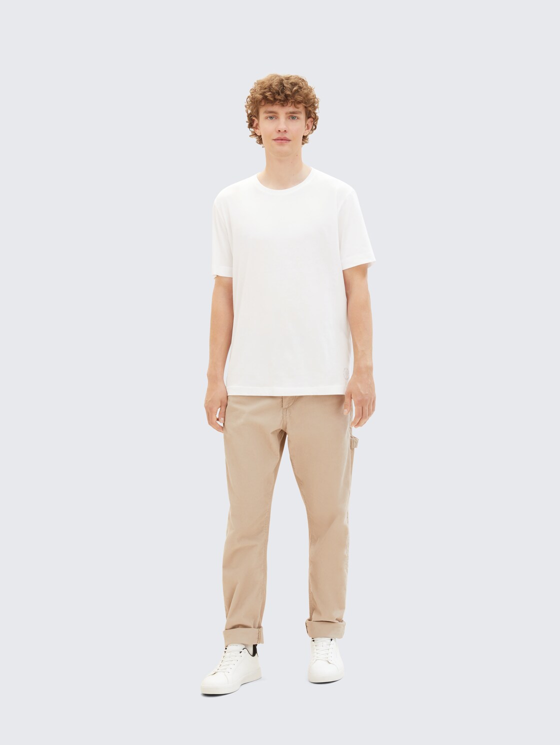 T-Shirts aus Baumwolle im 4er-Pack - White - Model-Vorderansicht