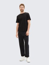 T-Shirts aus Baumwolle im 4er-Pack - Black - Model-Vorderansicht