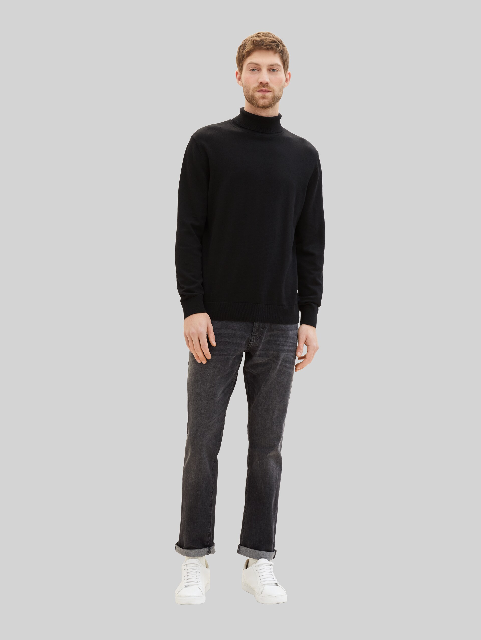 TTMARVIN Straight Jeans - black stone wash denim - Model-Vorderansicht
