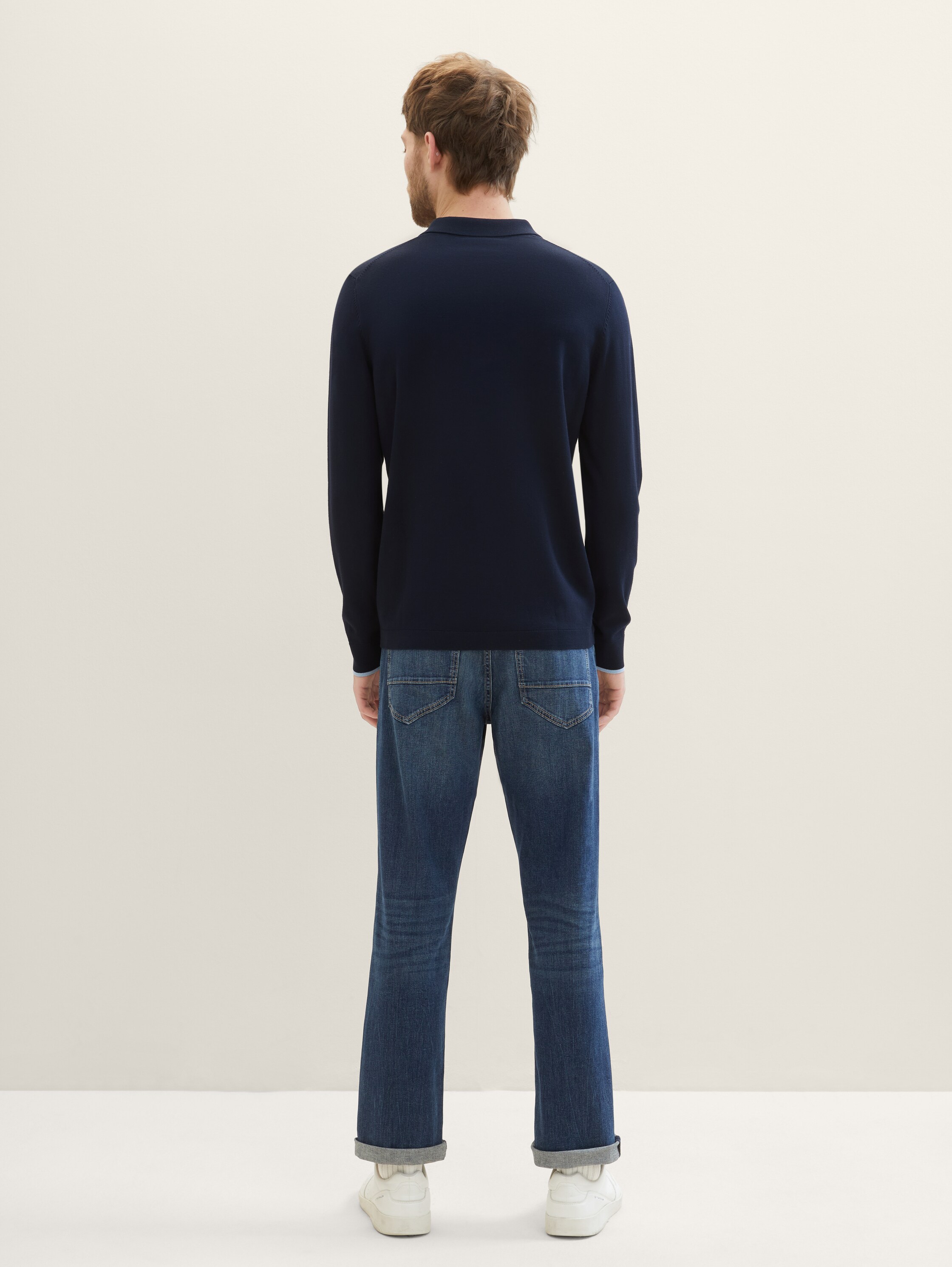 Marvin Straight Jeans - mid stone wash denim - Neklijn model-achteraanzicht