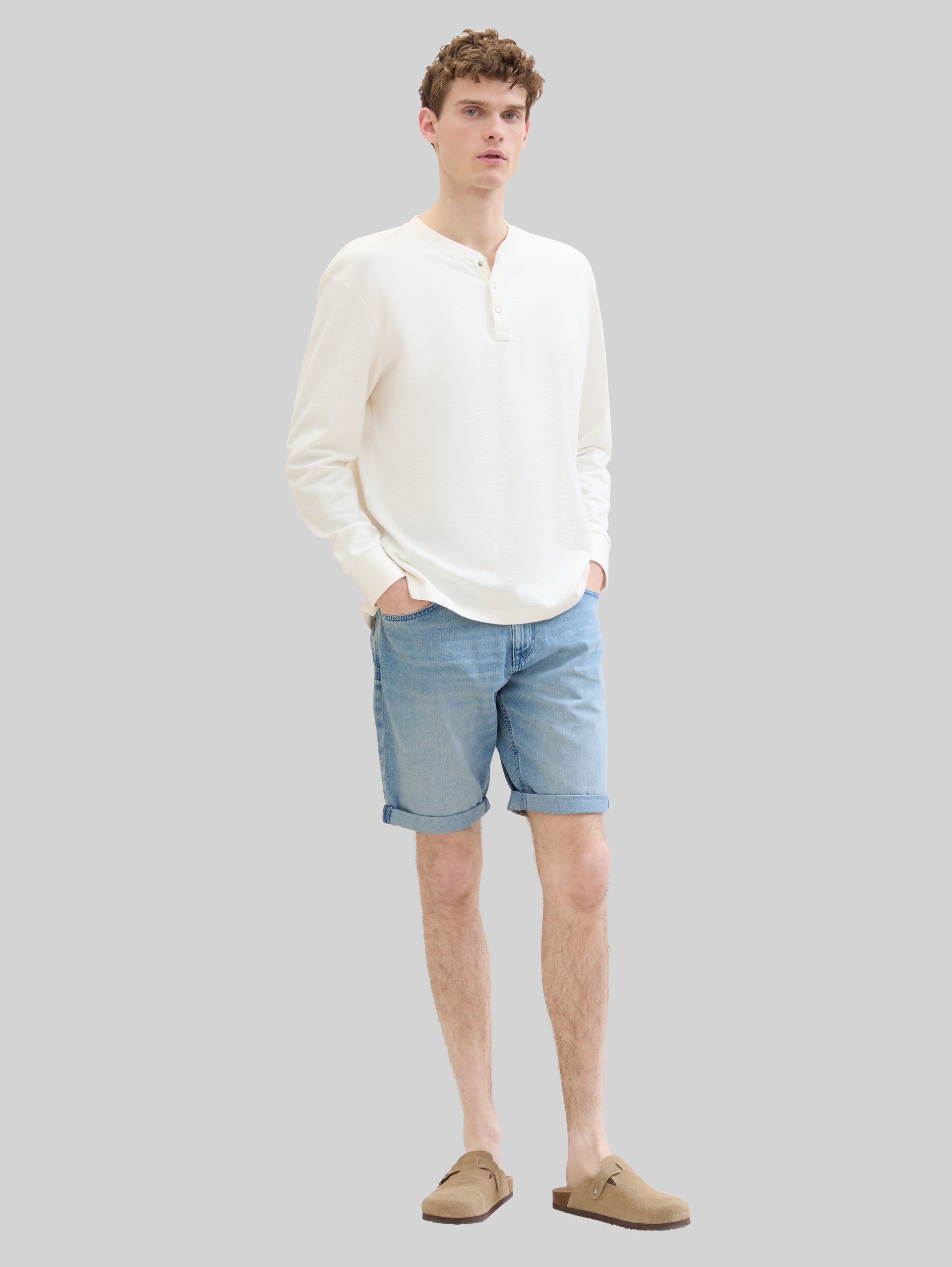 Ultra light Josh denim shorts - Used Light Stone Blue Denim - Model front view
