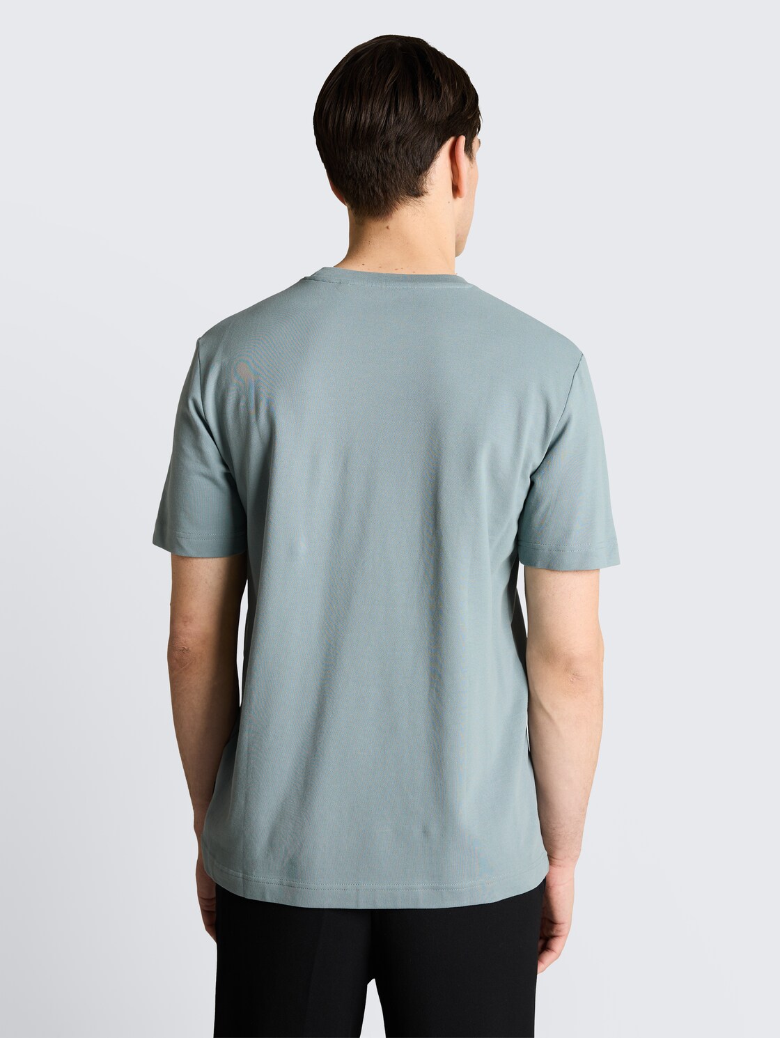 Piqué T-Shirt mit Stretch - grey mint - Auschnitt Model-Rückansicht
