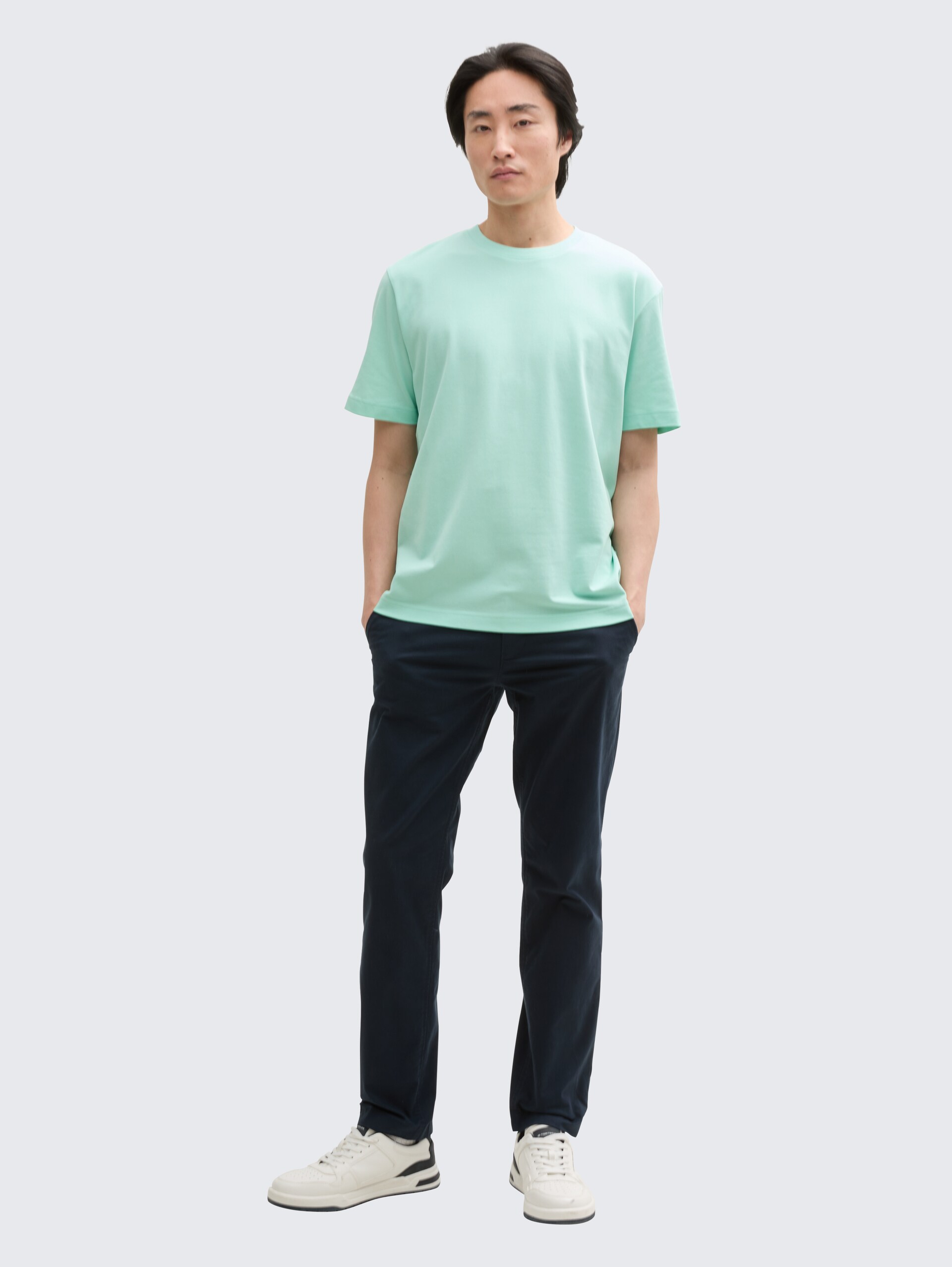 Piqué T-Shirt mit Stretch - bright mint green - Model-Vorderansicht