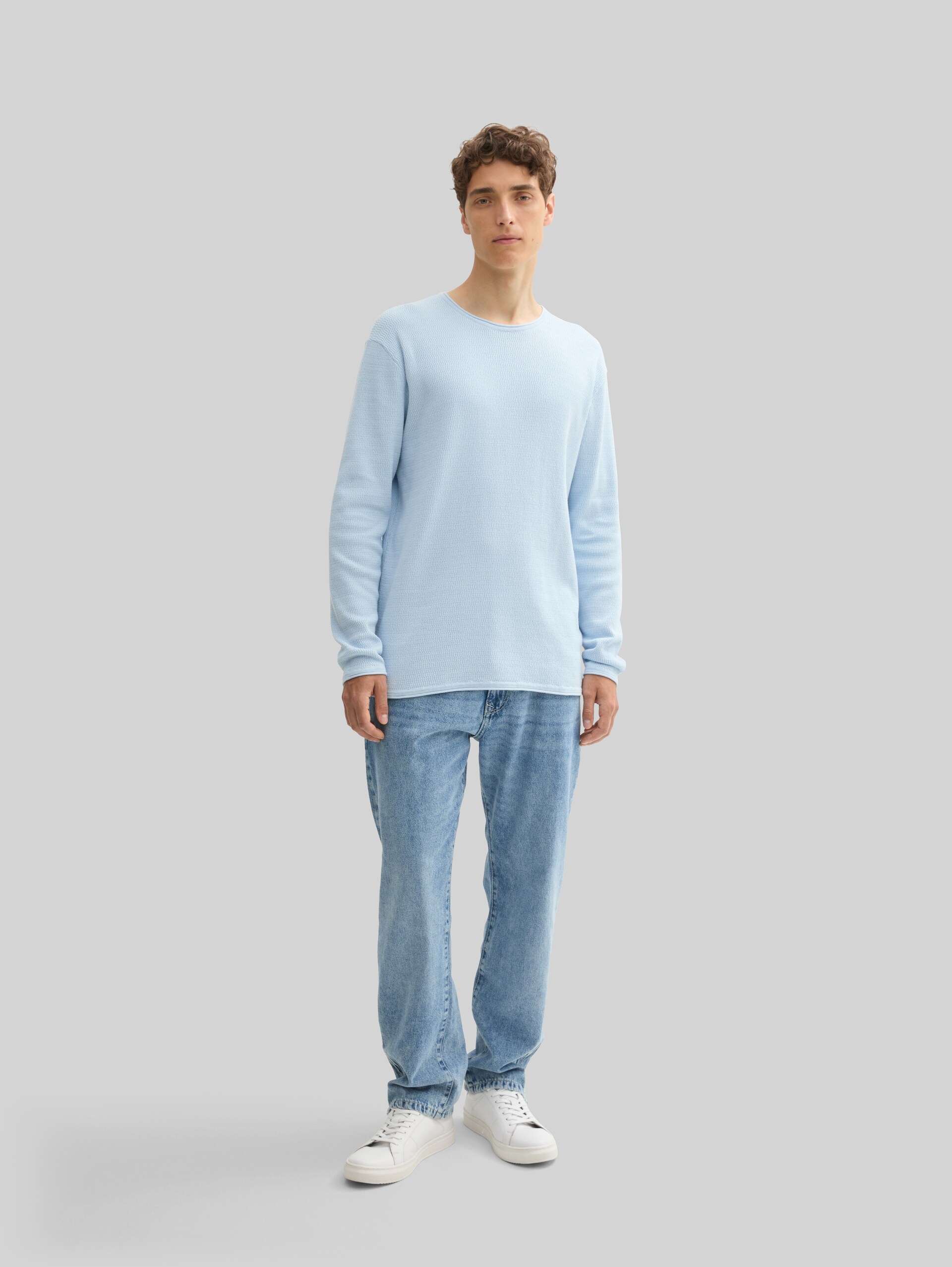 Cotton knit jumper - Light Metal Blue - Model front view
