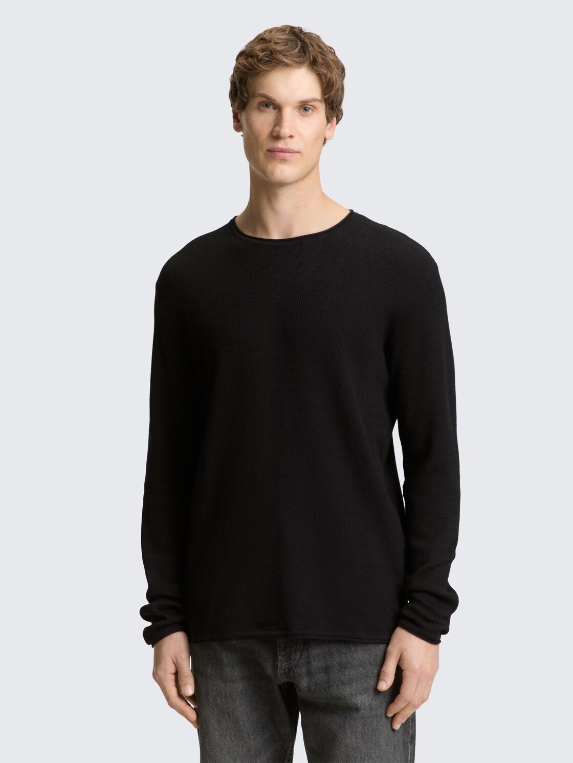 Strickpullover aus Baumwolle - Black - Ausschnitt Model-Vorderansicht