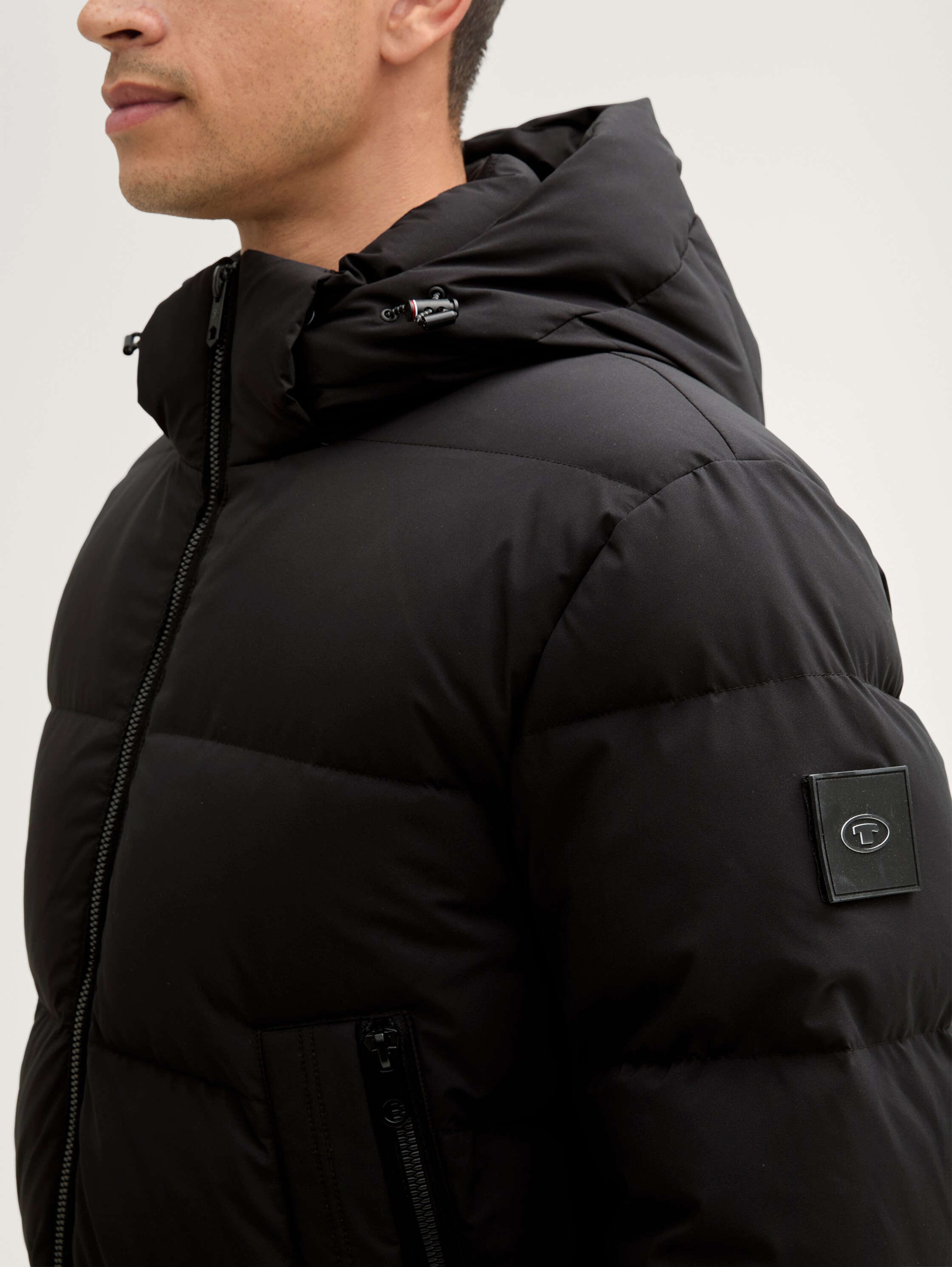 Daunenjacke mit abnehmbarer Kapuze - 5