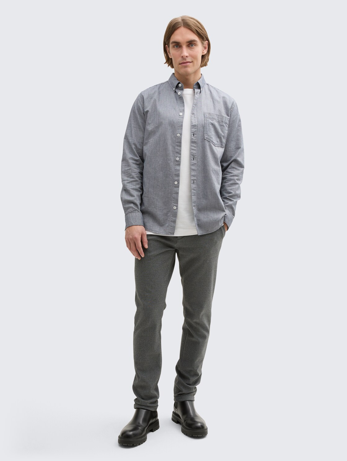 Regular Fit Hemd mit Brusttasche - navy chambray - Model-Vorderansicht