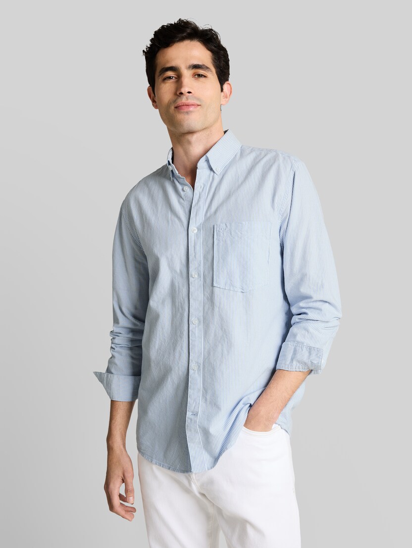 Regular Fit Hemd mit Brusttasche von Men, white light blue stripe