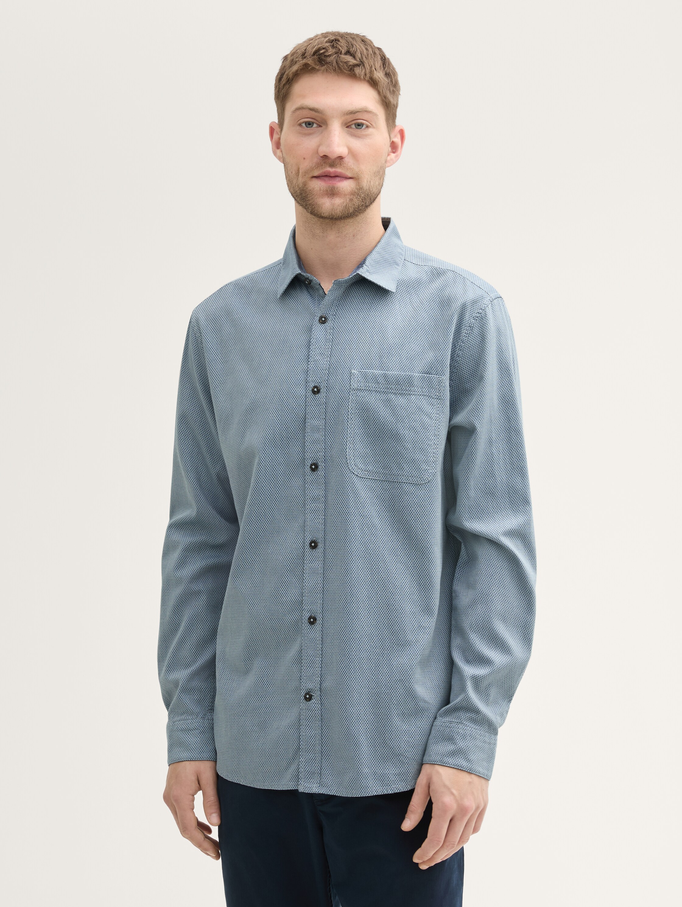 Strukturiertes Hemd mit Brusttasche - dusty_mint_small_structure - 