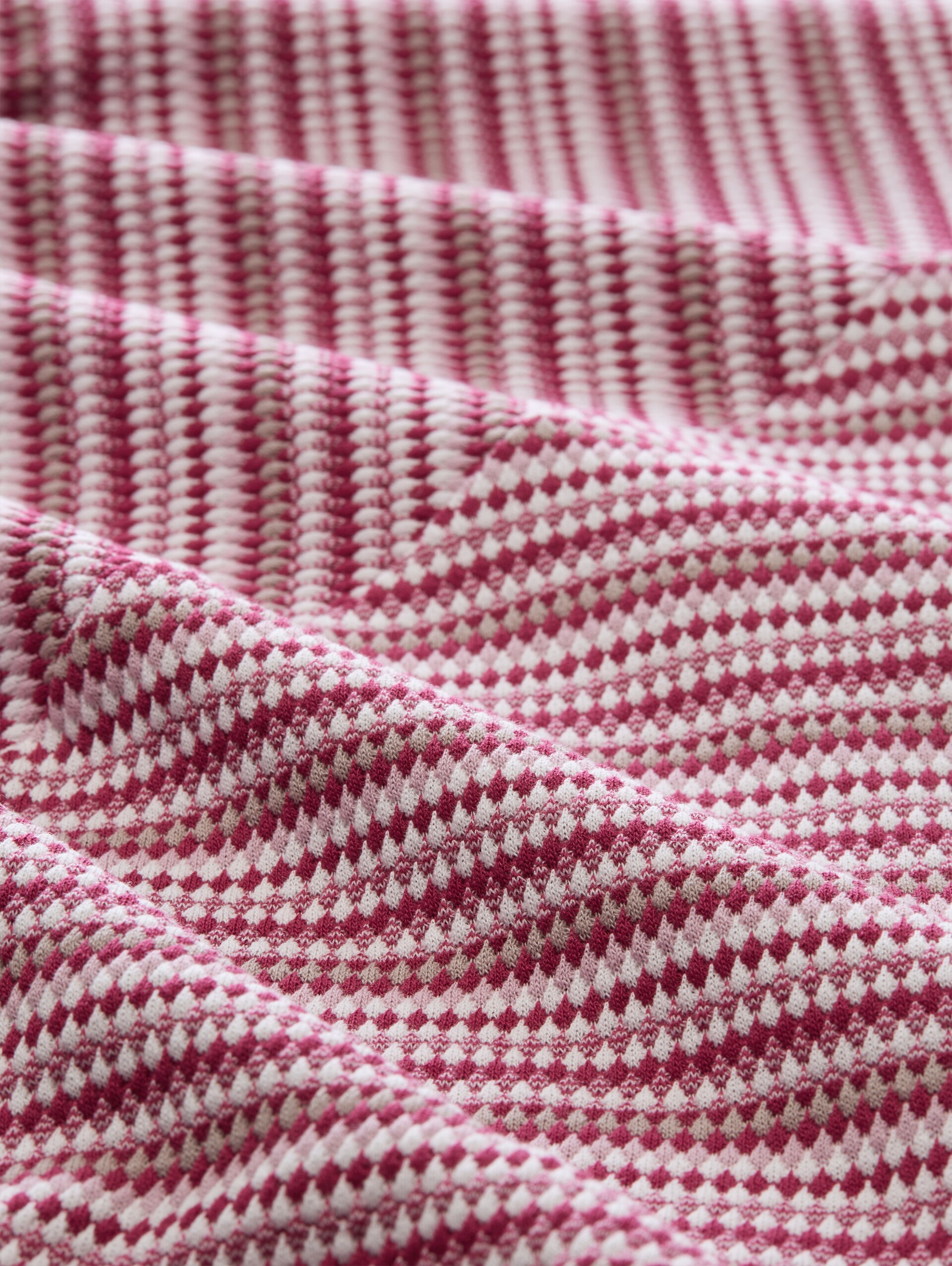 Loose Fit Jacquard T-Shirt - berry pink structure stripe - Material-Ansicht