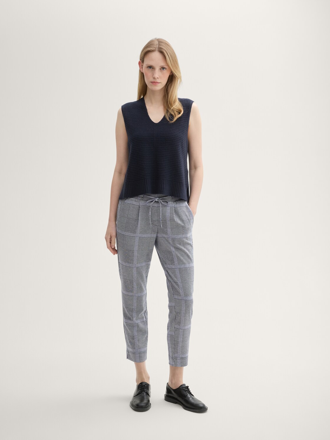 Loose Fit Hose im Karomuster - navy blue check