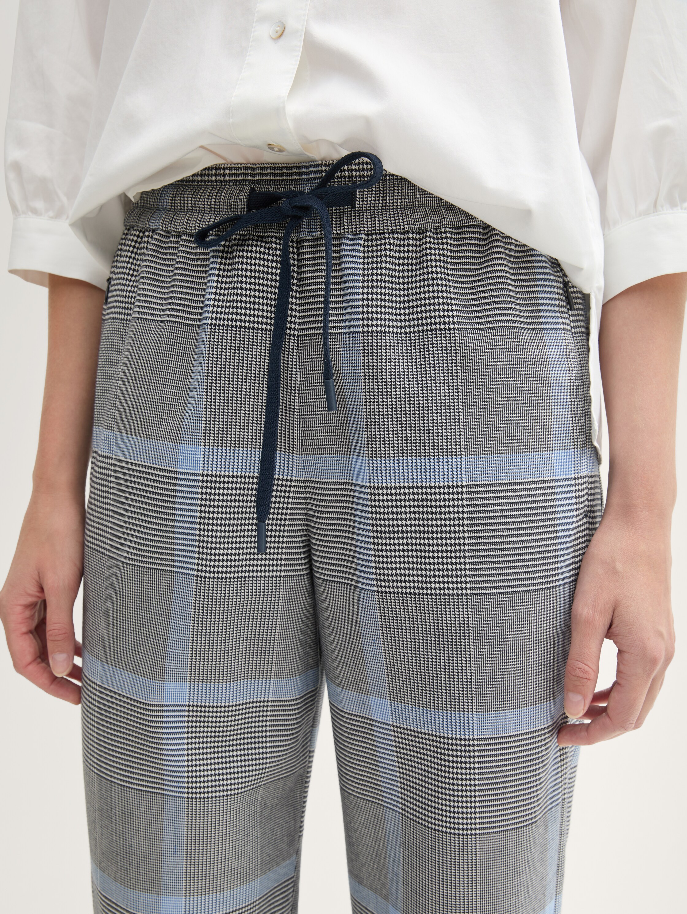 Lockere Karohose mit geradem Bein - navy_blue_check - 