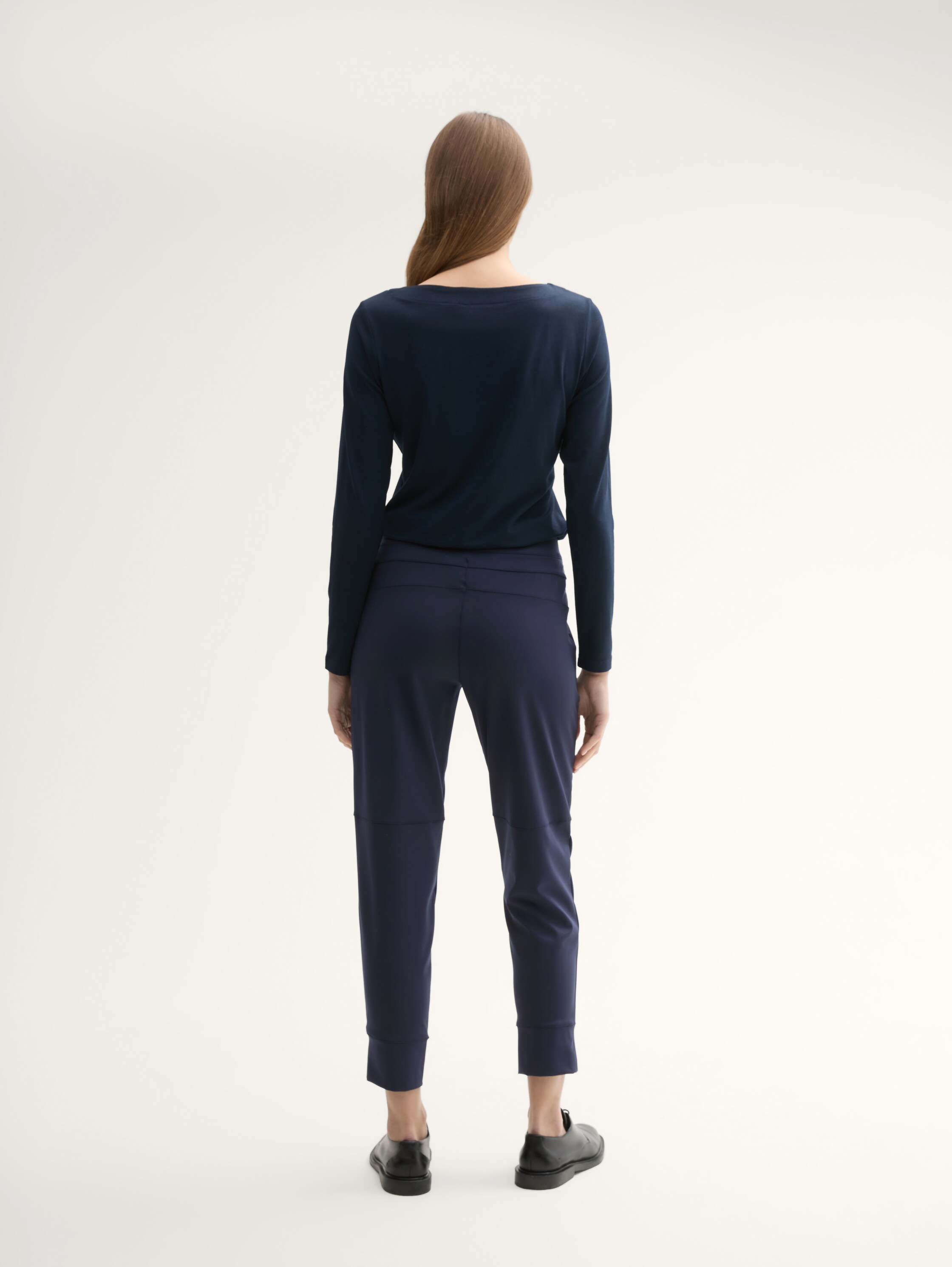 Lockere Cropped Hose mit Reißverschlusstaschen - 3