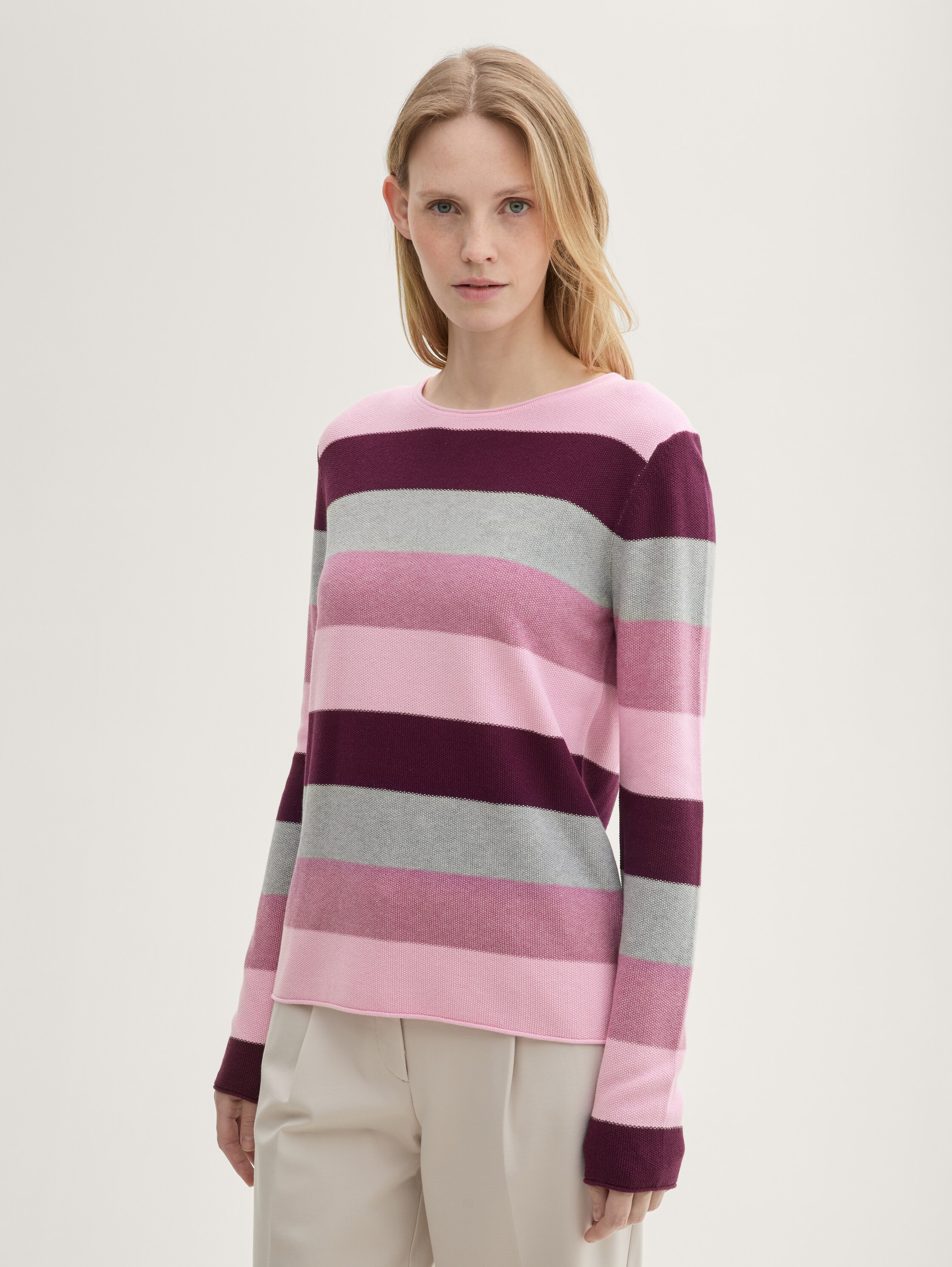 Strickpullover mit Rundhalsausschnitt - 0