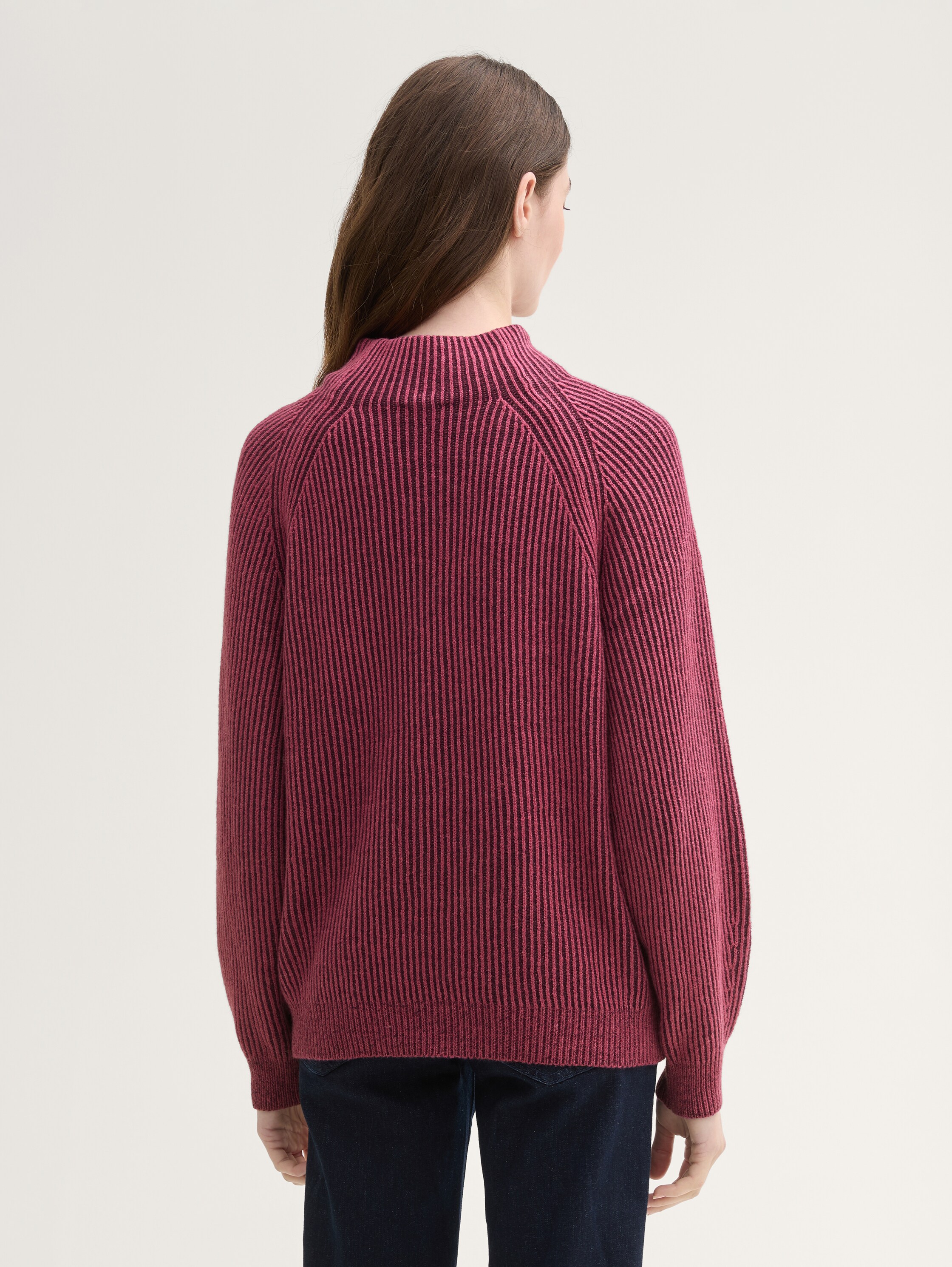 Gerippter Pullover mit Stehkragen - blackberry_rib_structure - 