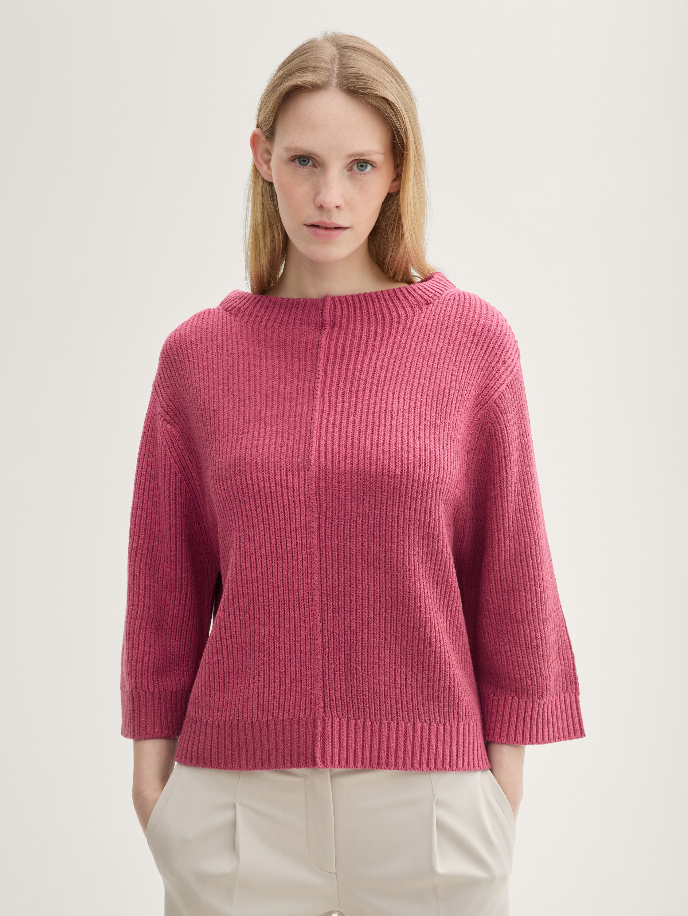 Gestrickter Pullover mit 3/4 Arm - pink_patched_rib_knit - 