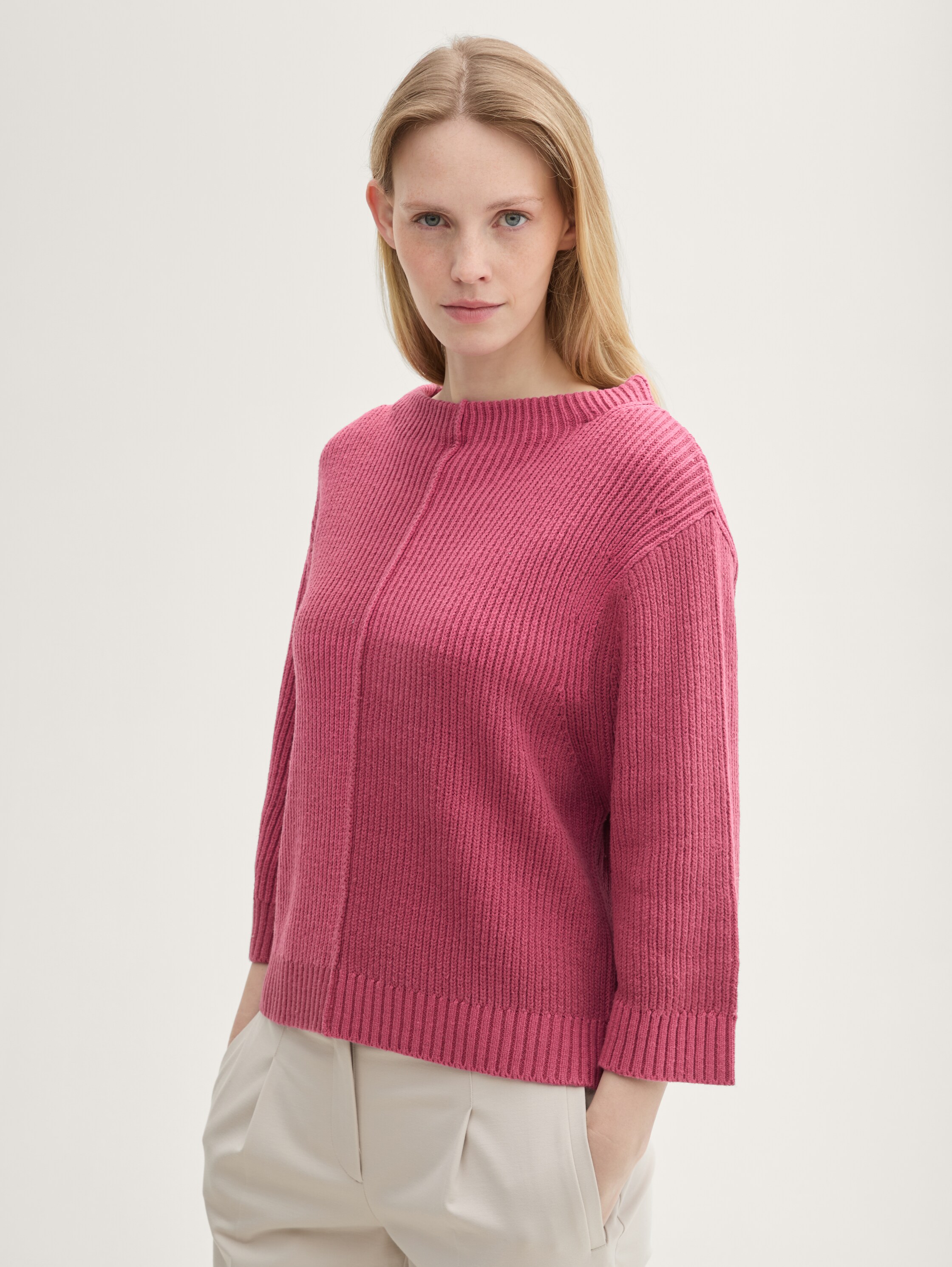 Gestrickter Pullover mit 3/4 Arm - pink_patched_rib_knit - 