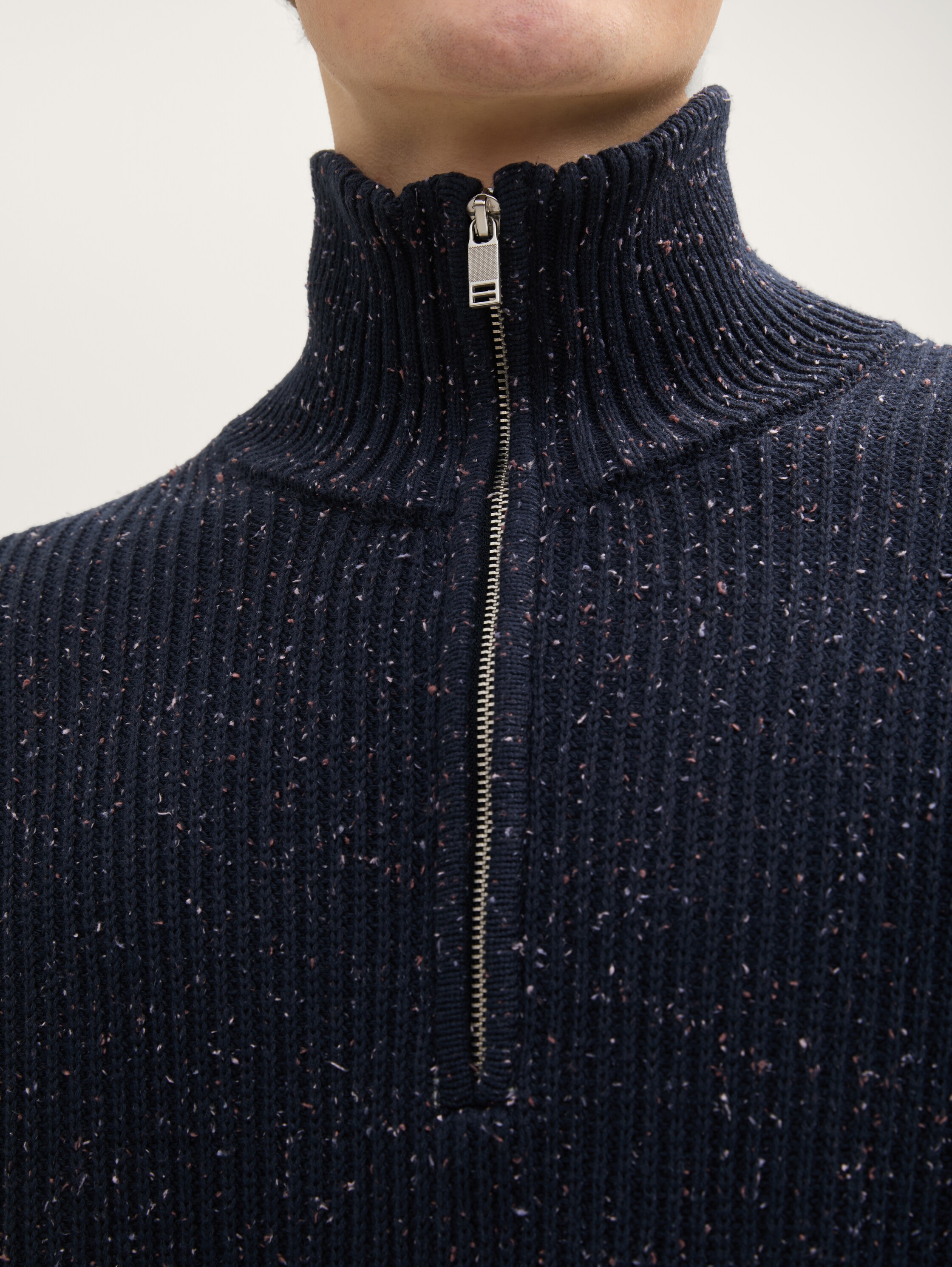 Troyer Strickpullover aus Noppengarn - 5