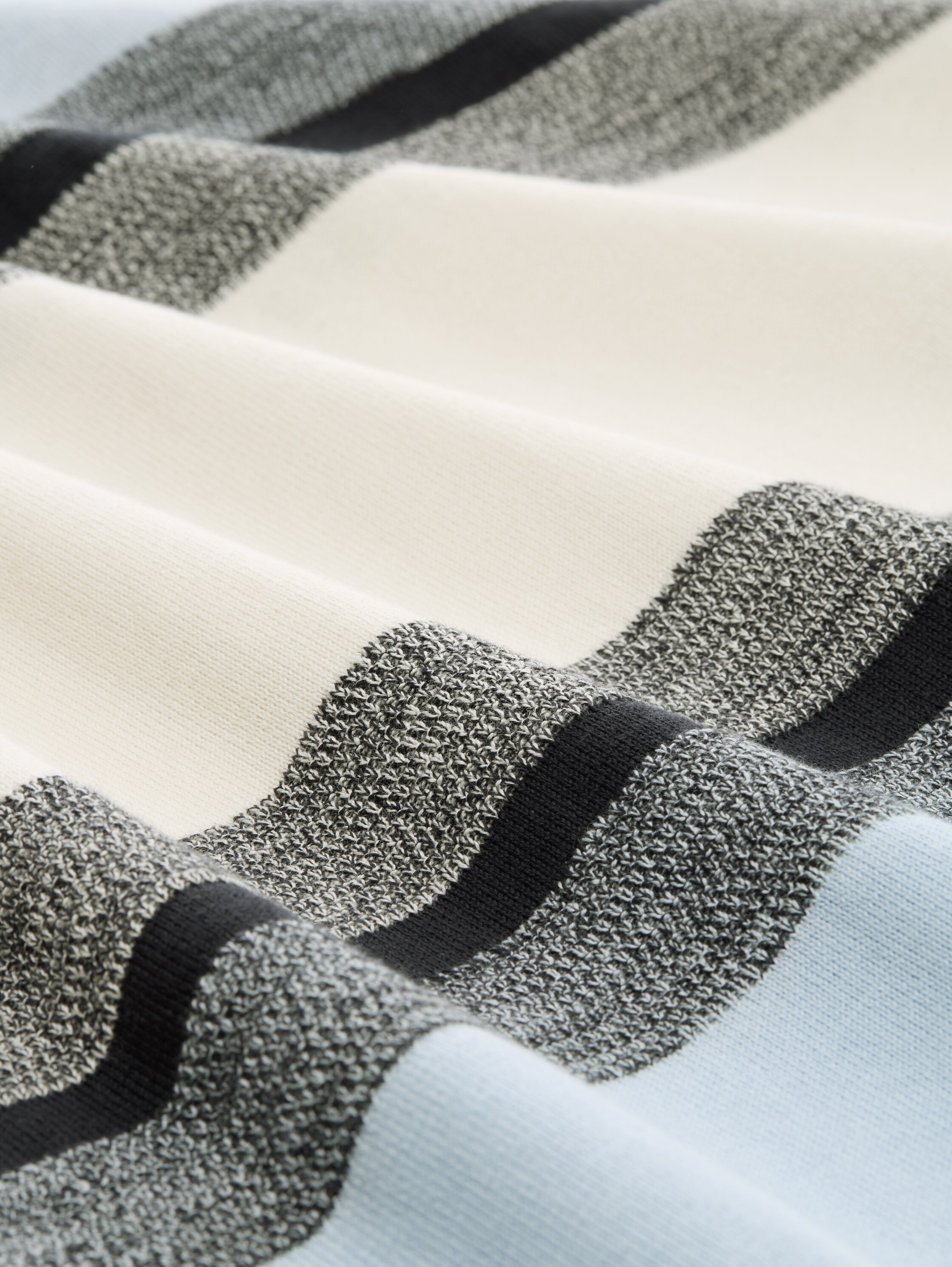 Gebreide trui met blokstrepen - kentucky_blue_white_colorblock -