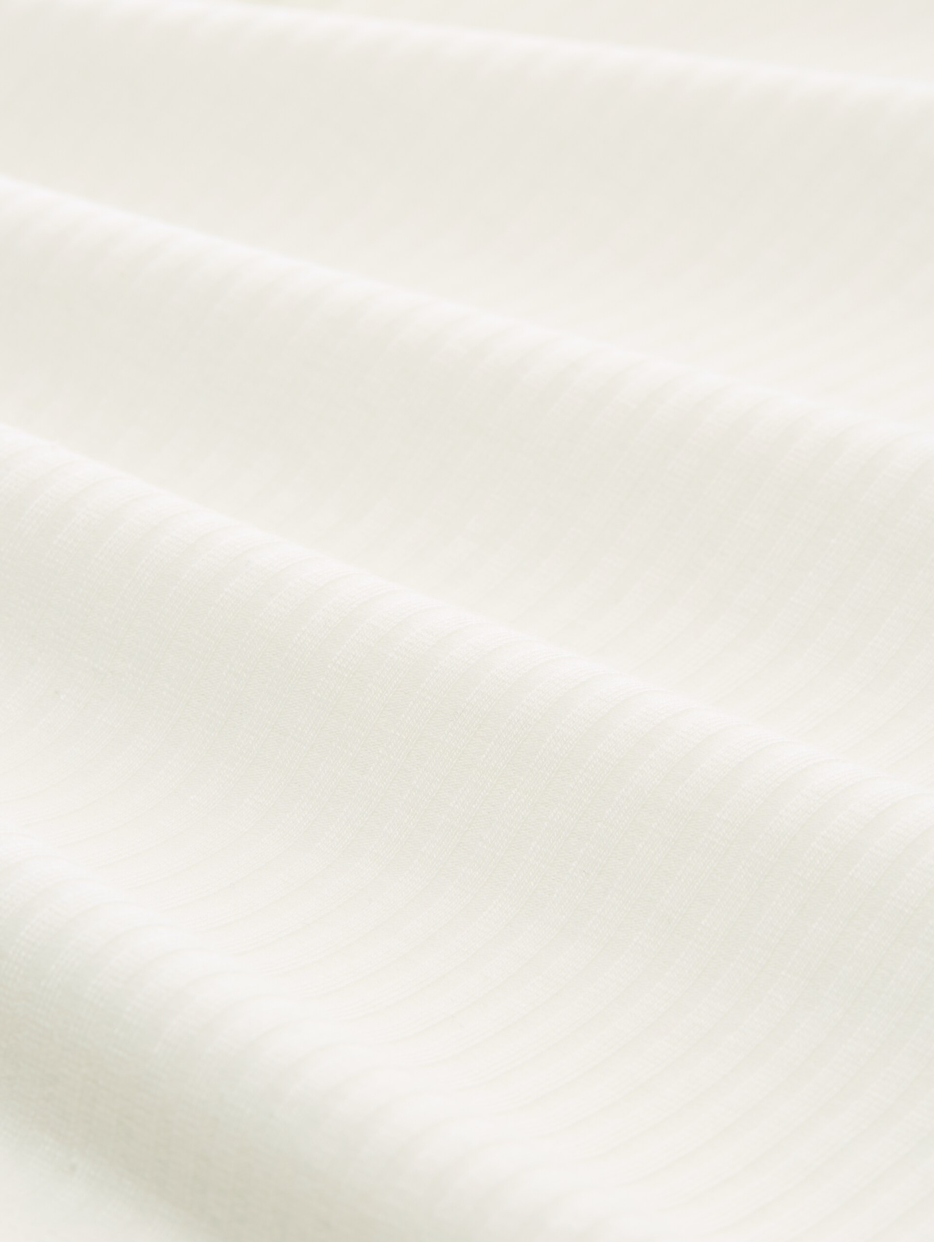 Ripp Top mit Stehkragen - off white - Material-Ansicht