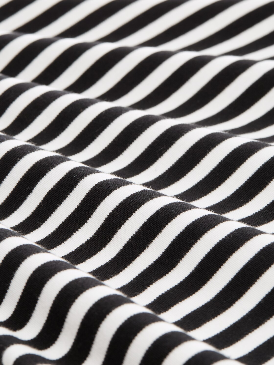 Langarmshirt mit Streifenmuster - black white stripe - Material-Ansicht