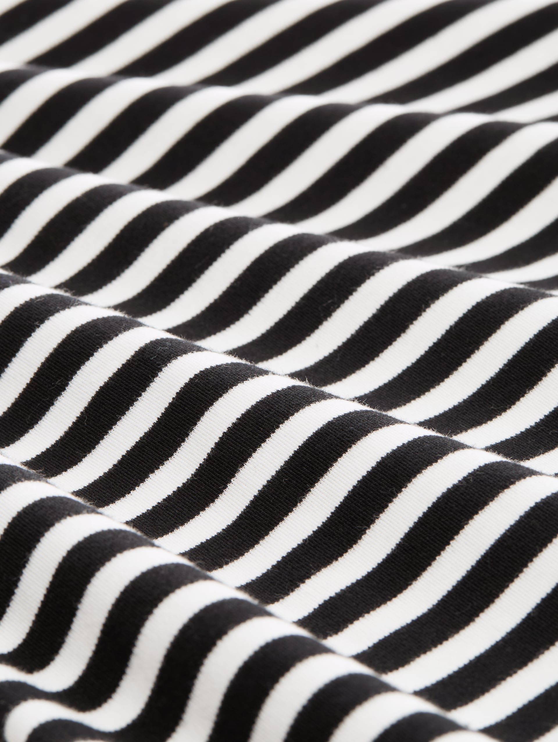 Langarmshirt mit Streifenmuster - black white stripe - Material-Ansicht