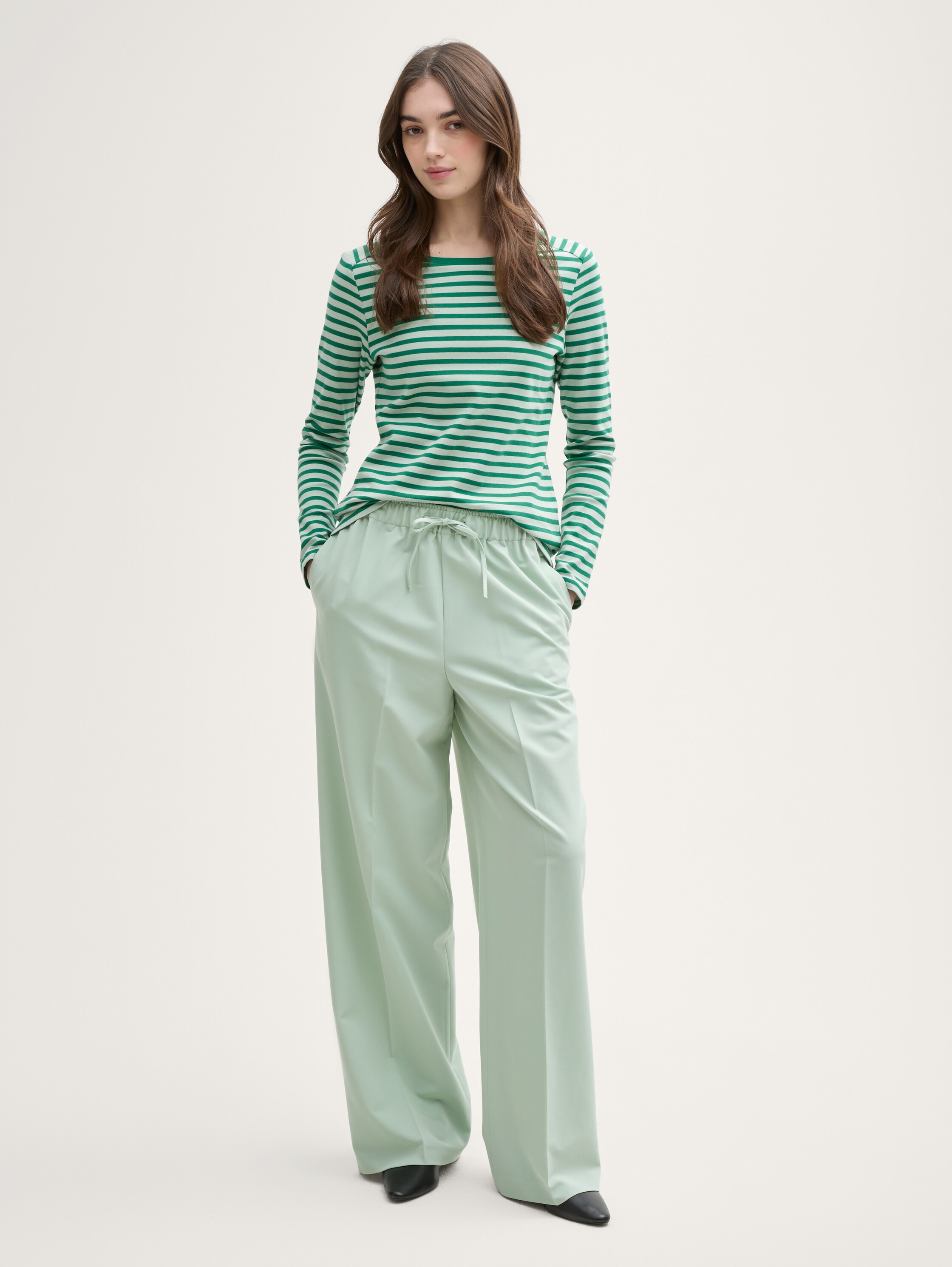 Langarmshirt mit Streifenmuster - tonal_green_stripe - 