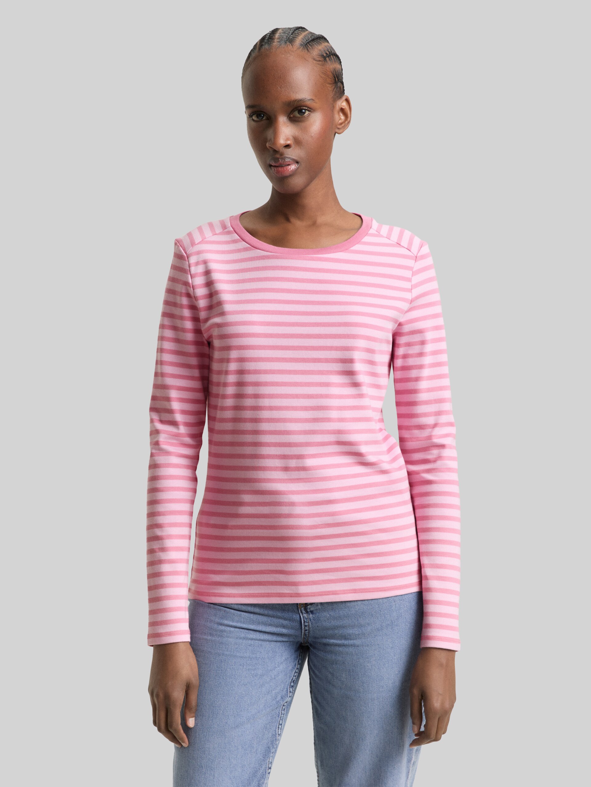 Long-sleeved shirt with striped pattern - tonal blush rose stripe - Neckline model front view