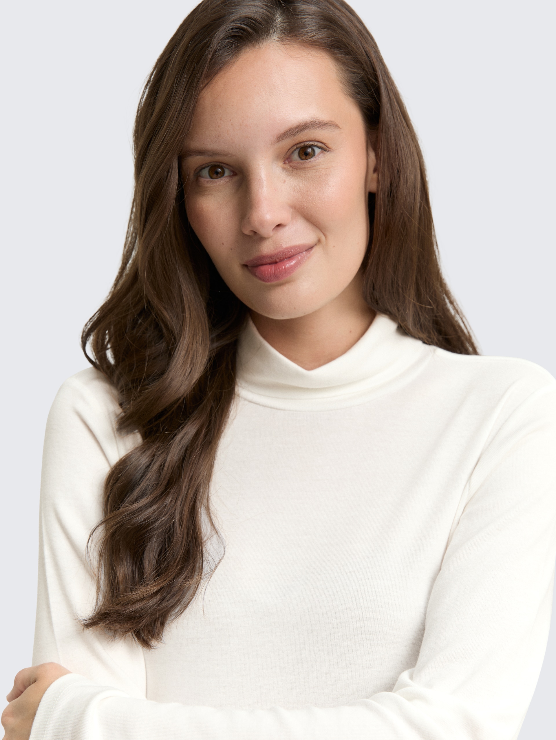 Shirt met lange mouwen en rolkraag - Whisper White - Detailaanzicht model