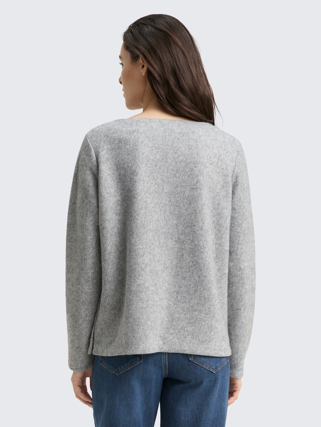 Soft-Touch Sweatshirt mit Knopf-Details - medium silver grey melange - Auschnitt Model-Rückansicht