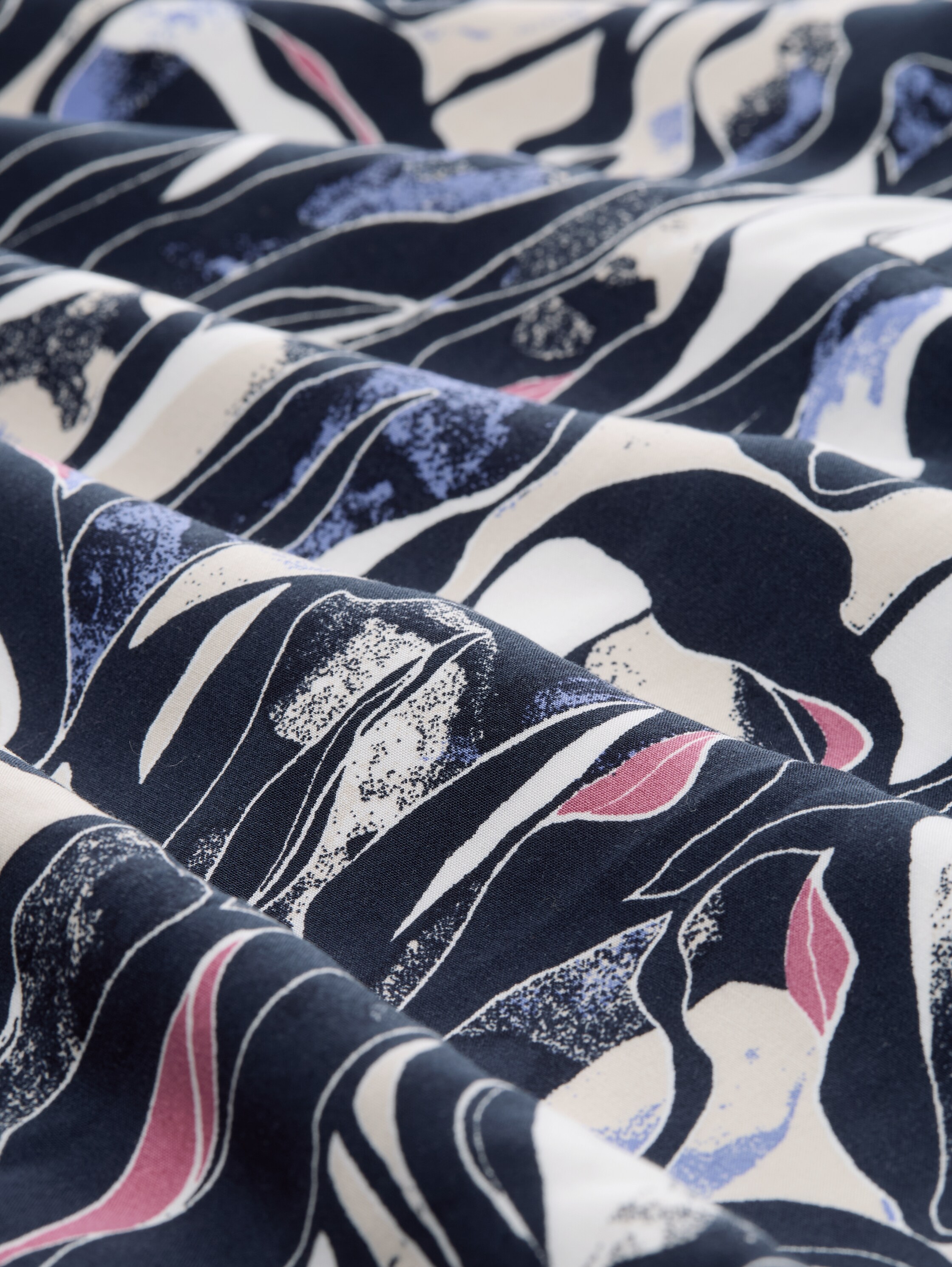 Gemusterte Bluse mit LENZING™ ECOVERO™ - organic_shapes_design - 