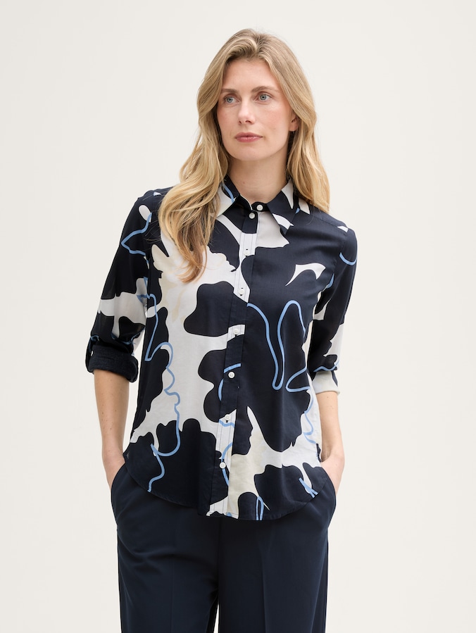 Bluse mit Muster von Women, big floral shapes design