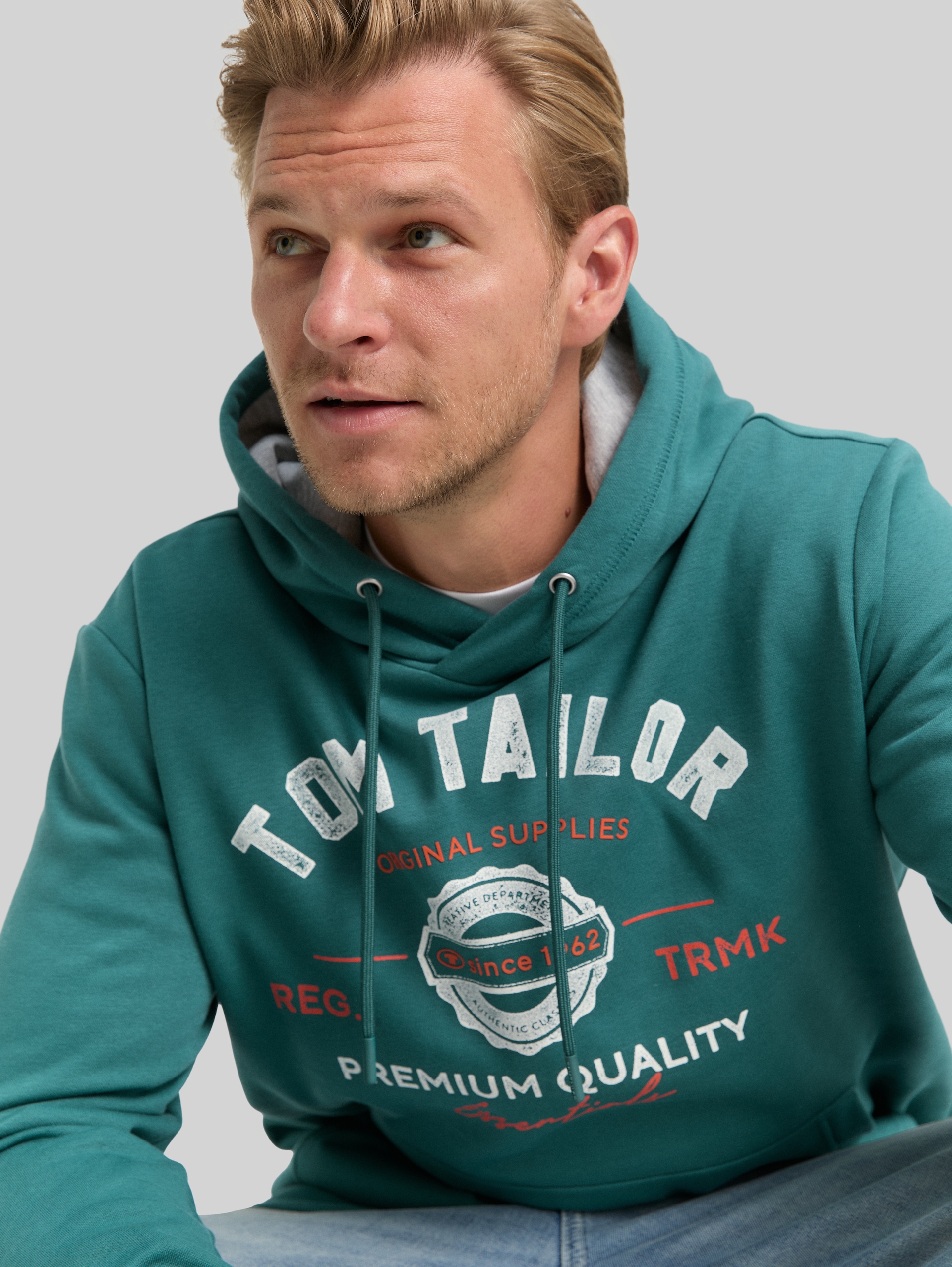 Hoodie Sweatshirt mit Logo-Print - Jasper Green - Detail-Model-Ansicht