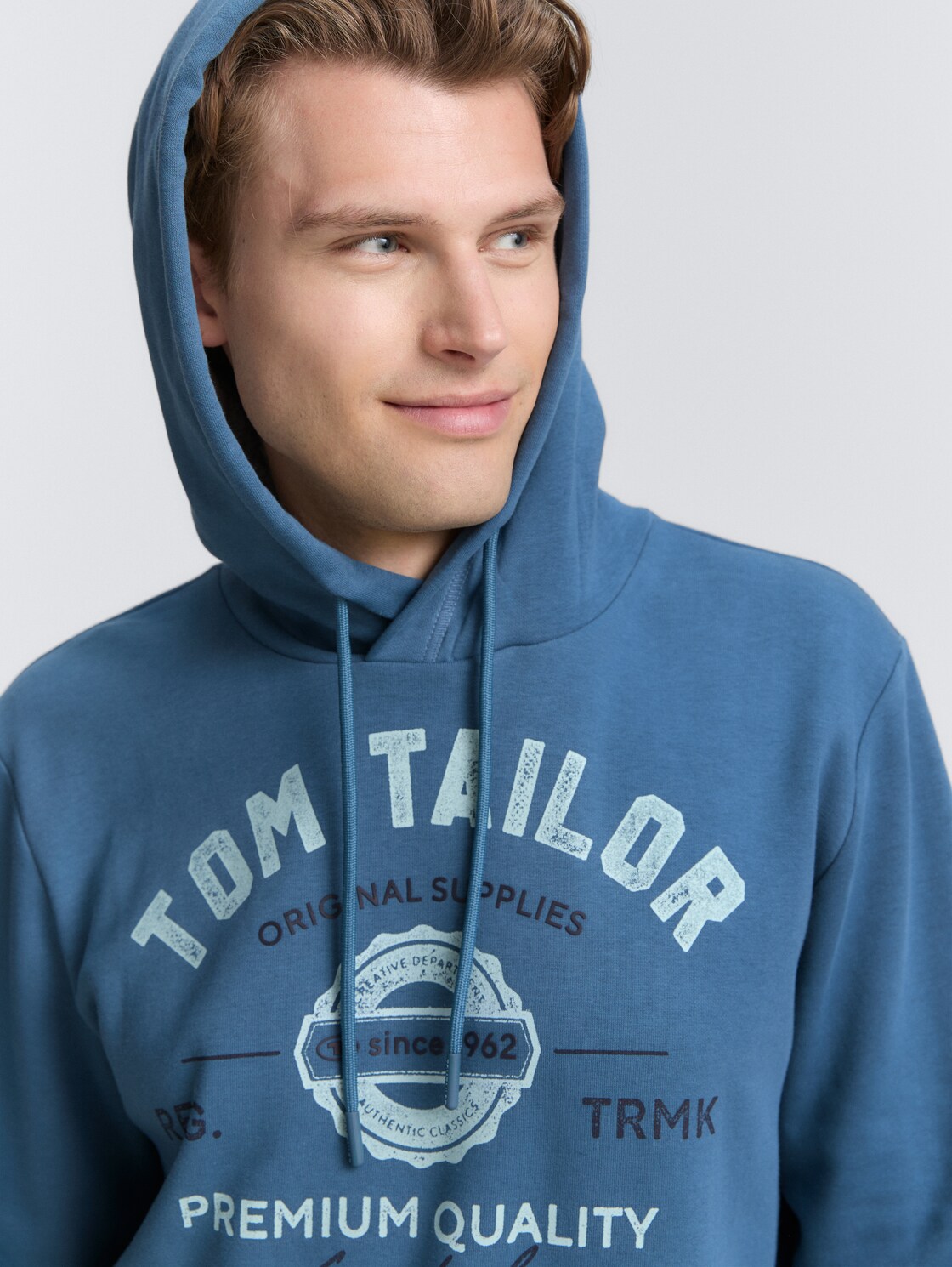 Hoodie Sweatshirt mit Logo-Print - real teal blue - Detail-Model-Ansicht