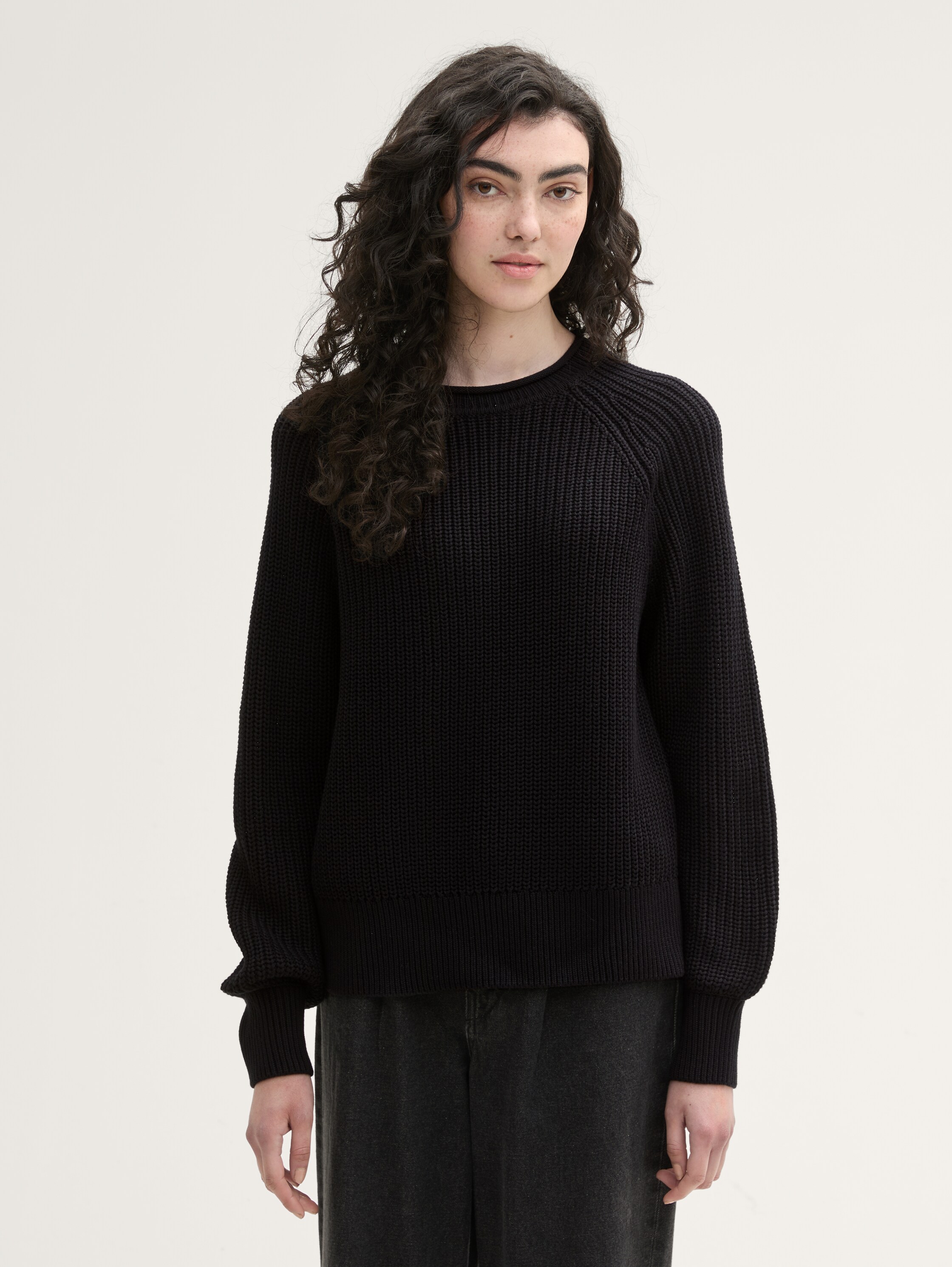 Strickpullover mit leichten Ballonärmeln - 1