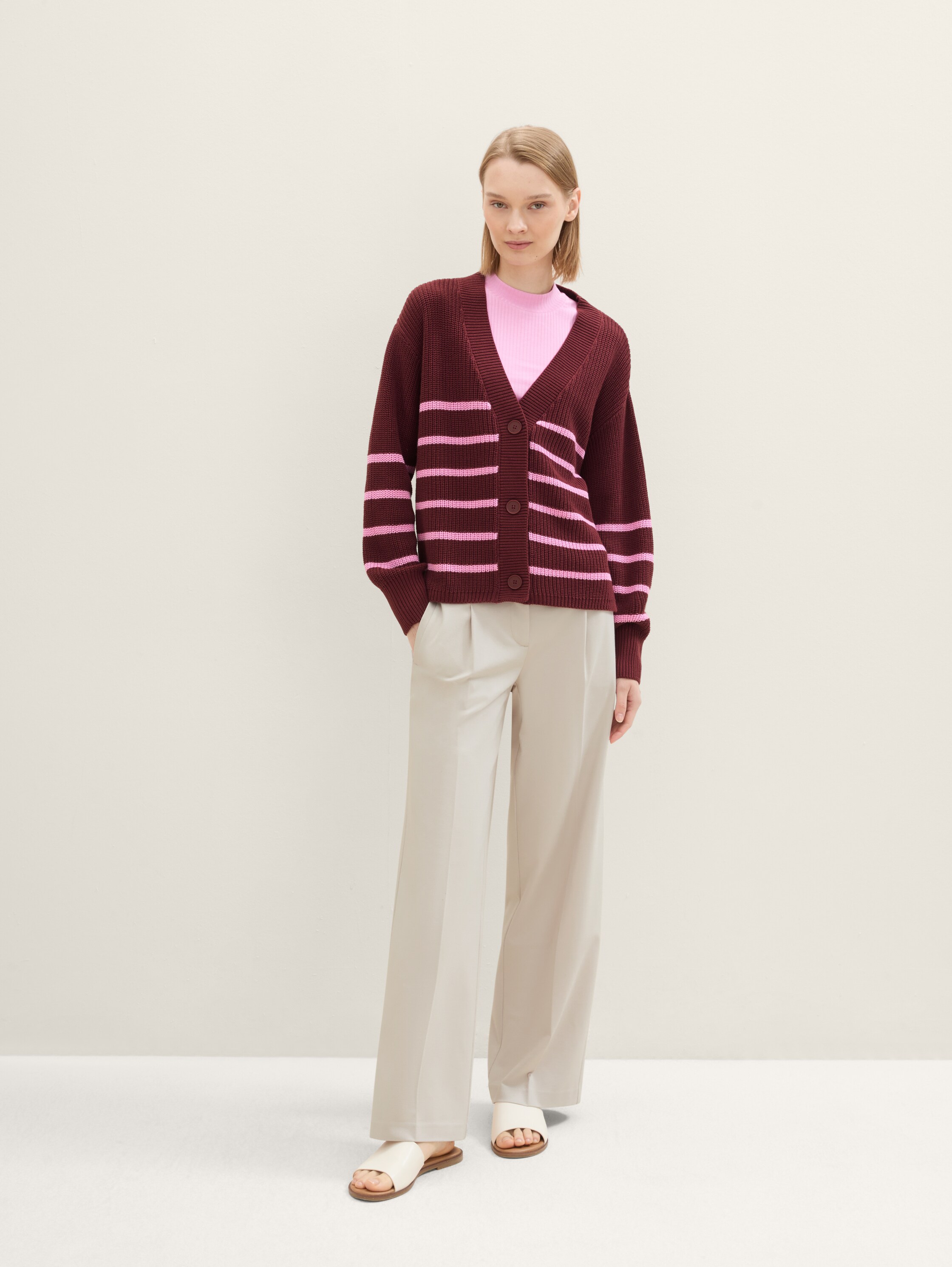 Strick Cardigan mit V-Ausschnitt - 1